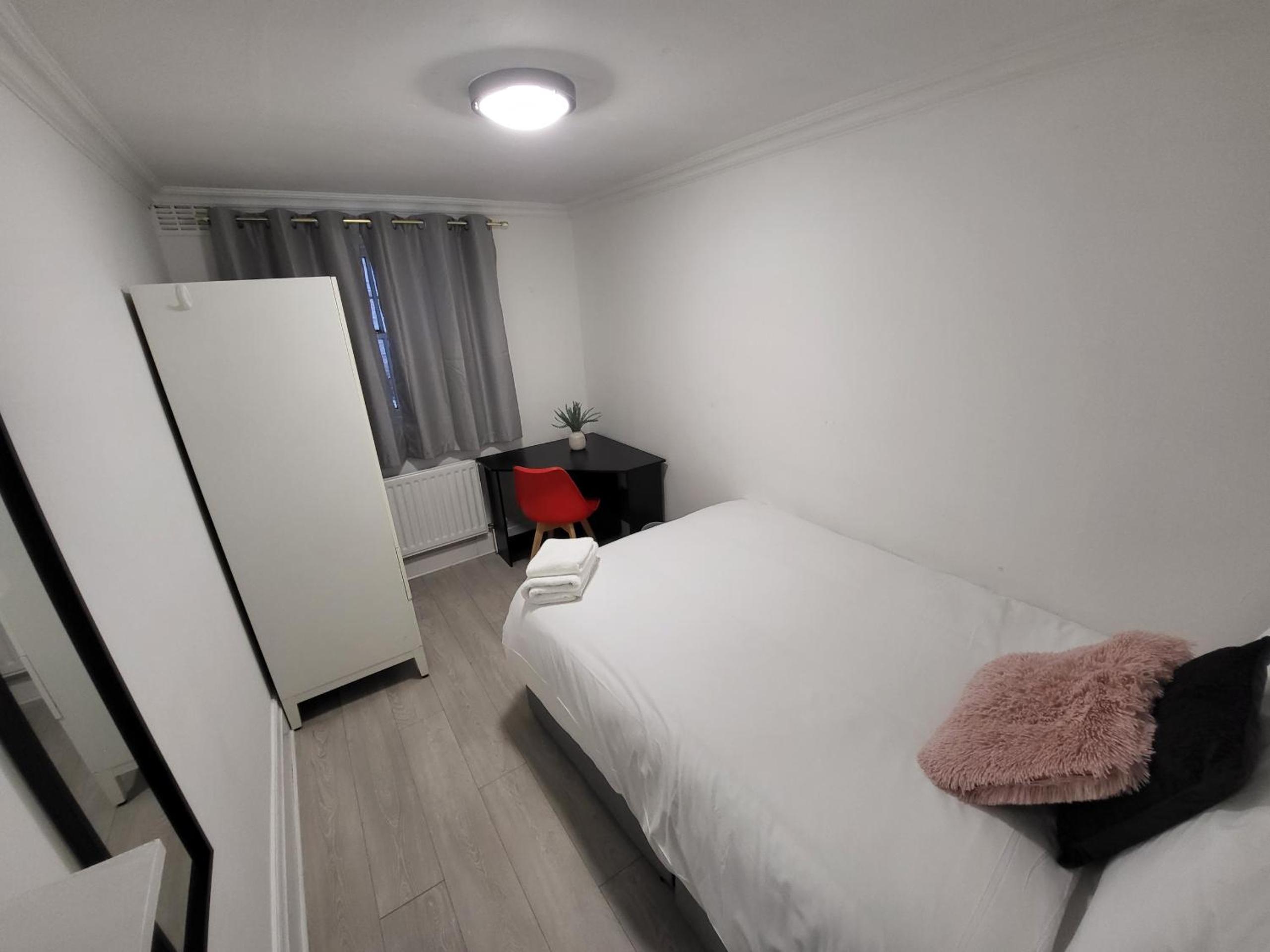 Cosy Apartment By Clapham South Underground!