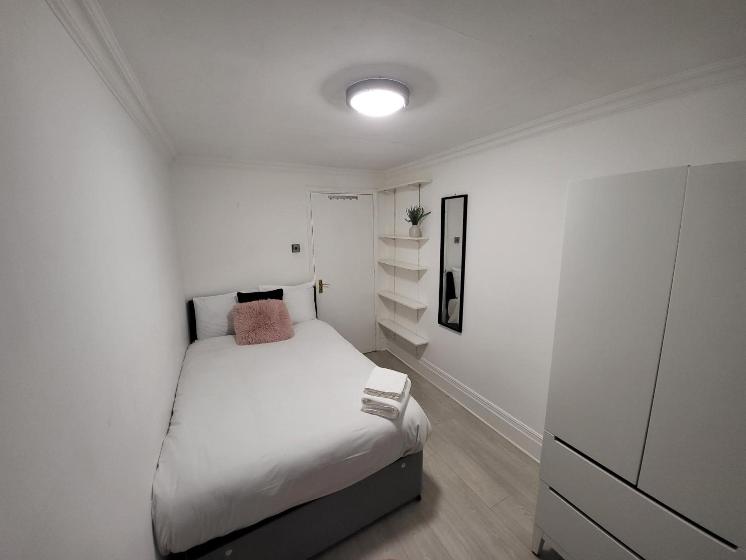 Cosy Apartment By Clapham South Underground!