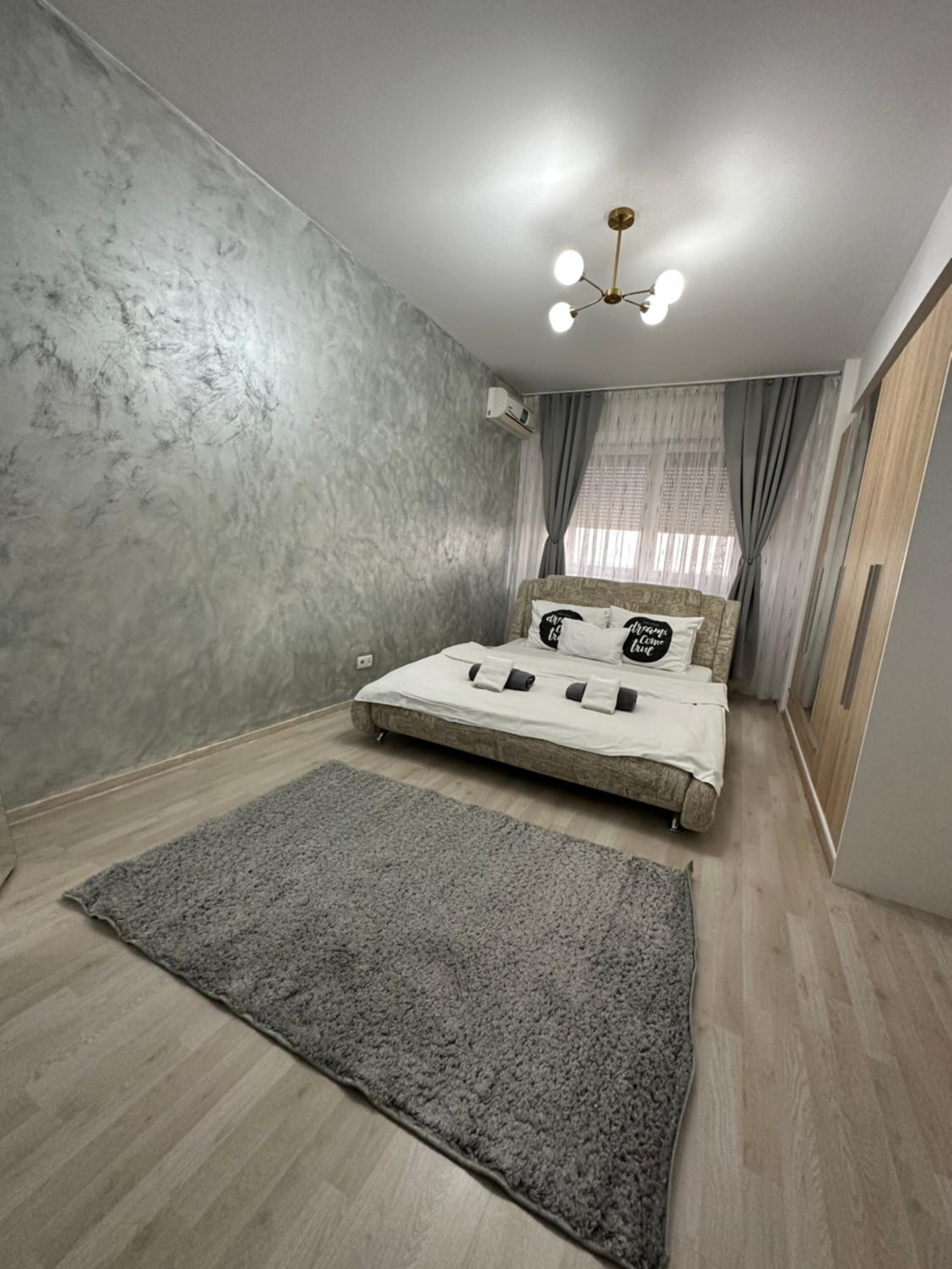 Class DeLuxe Apartments view 2
