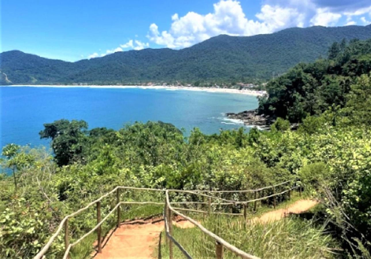 Casa a uma quadra da praia Maresias