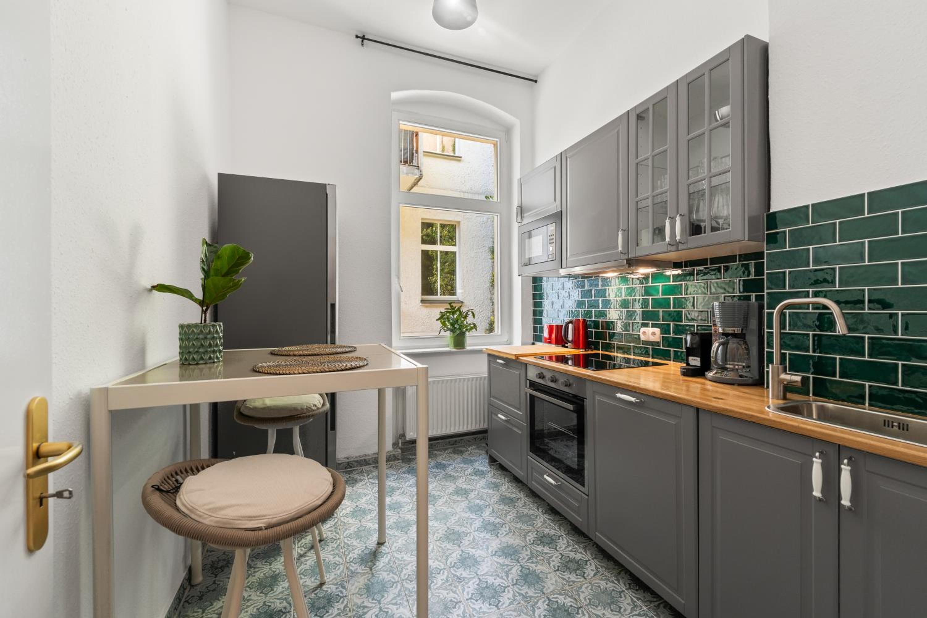 The Remise Mitte Loft, 2 BR, 2 bathrooms, living room, group & family friendly, 4- 7 Guests