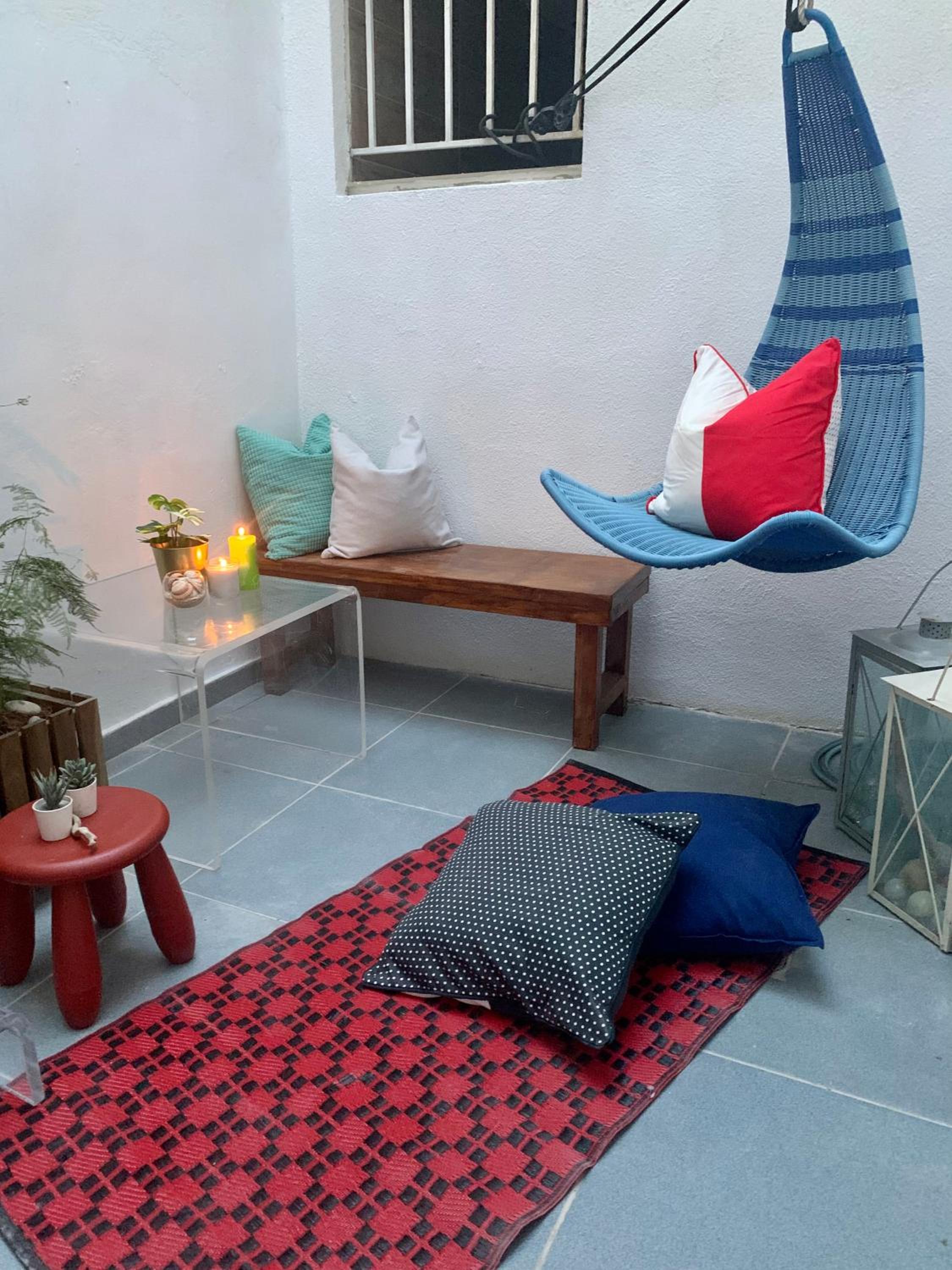 Family friendly, cozy house in Athens view 4