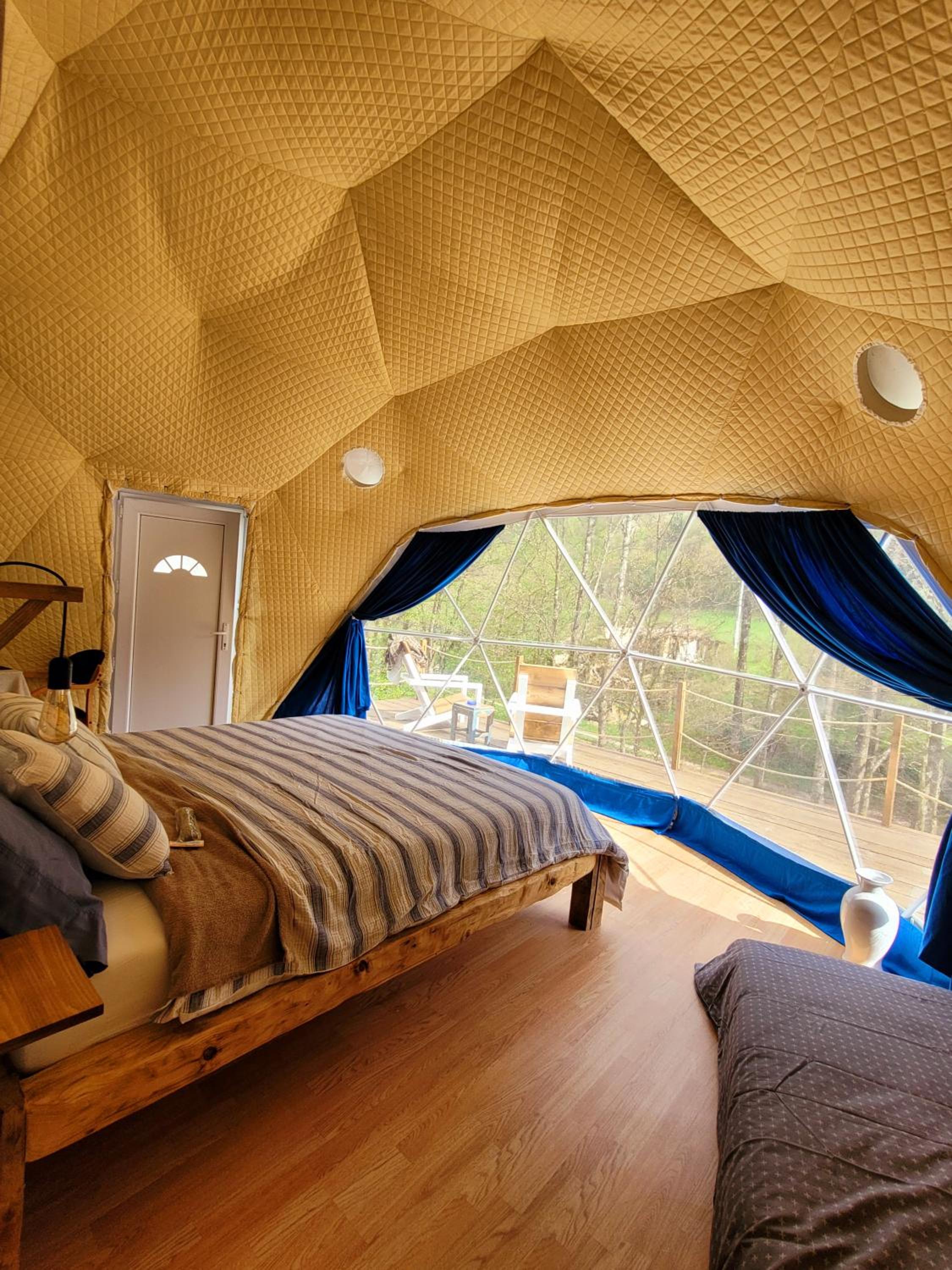 Nomad Glamping