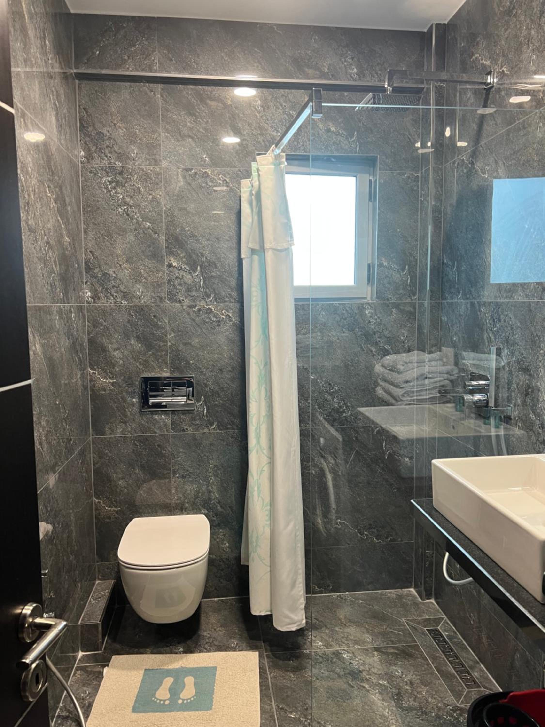 Lorenso Guest House