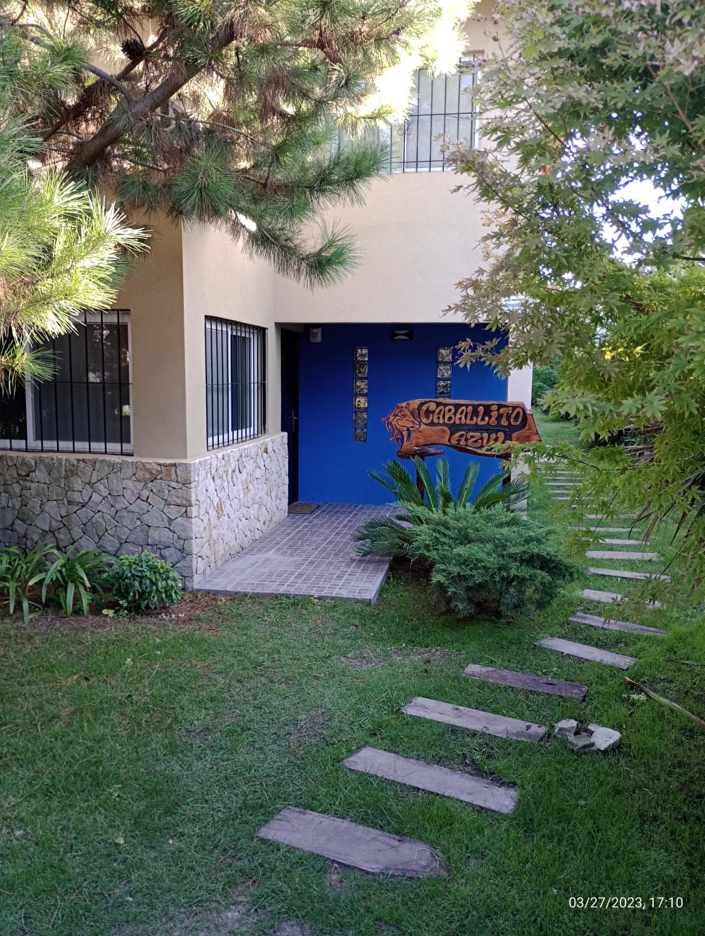 Casa Caballito Azul