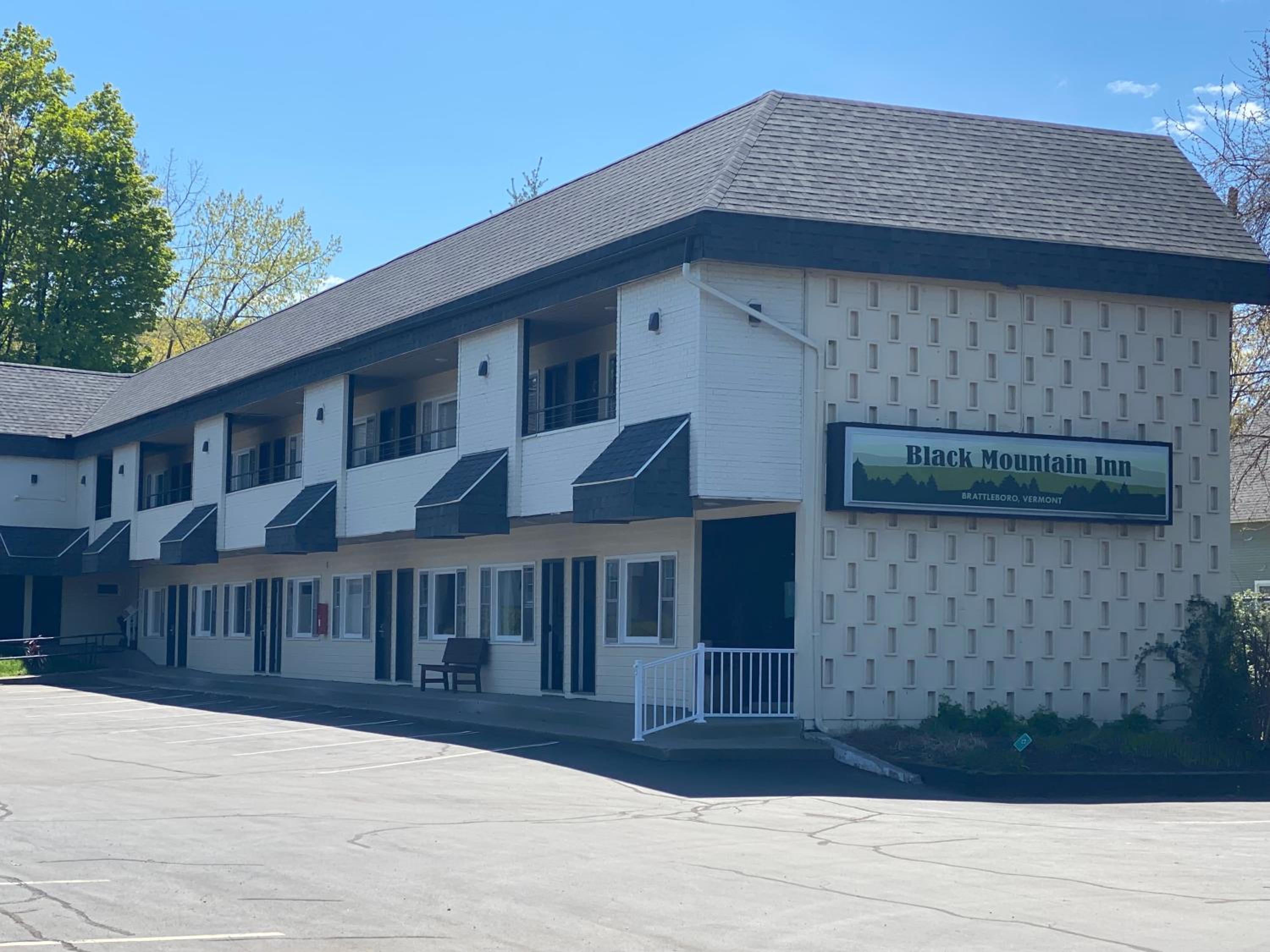 Brattleboro Vacations - The Black Mountain Inn - Property Image 69