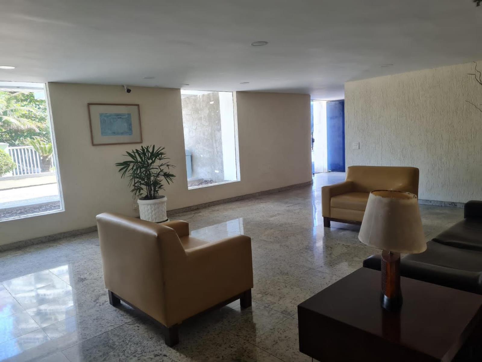 APTO VISTA MAR e PÉ NA AREIA DA BARRA DA TIJUCA