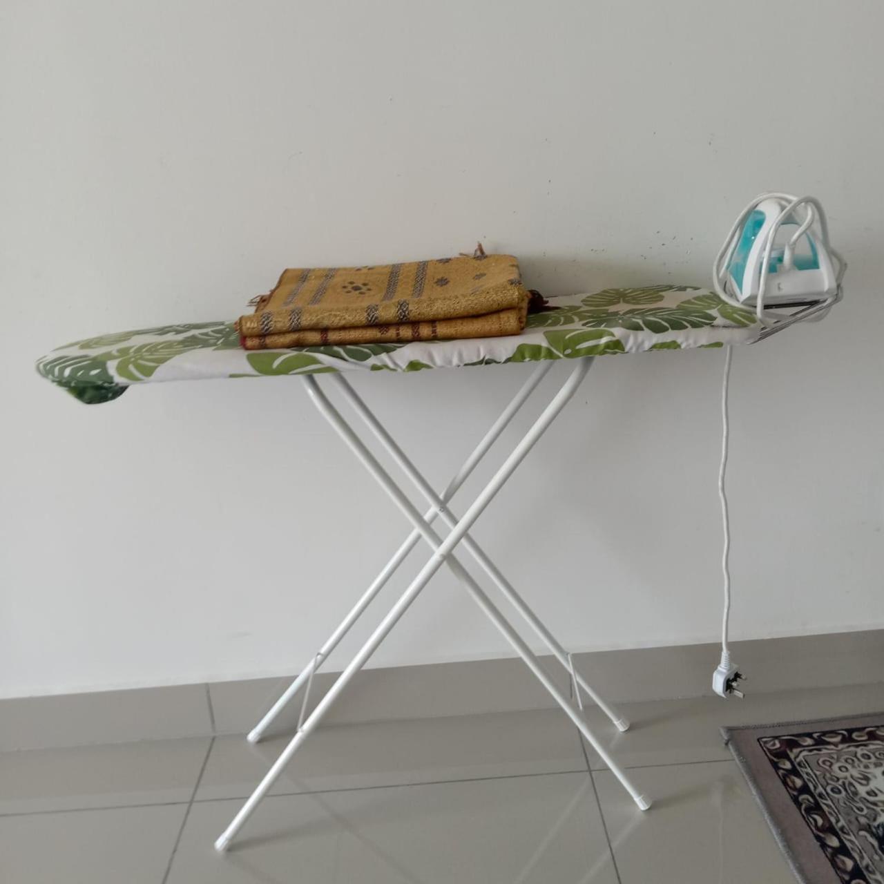 Spacious 3BR Family Homestay Putrajaya Near Masjid & Hospital Ramadan Stay