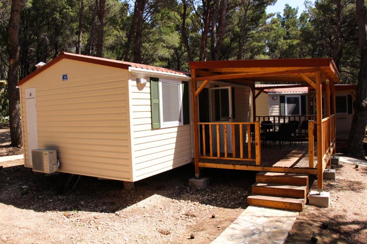Mobile Homes Holiday Dream view 3
