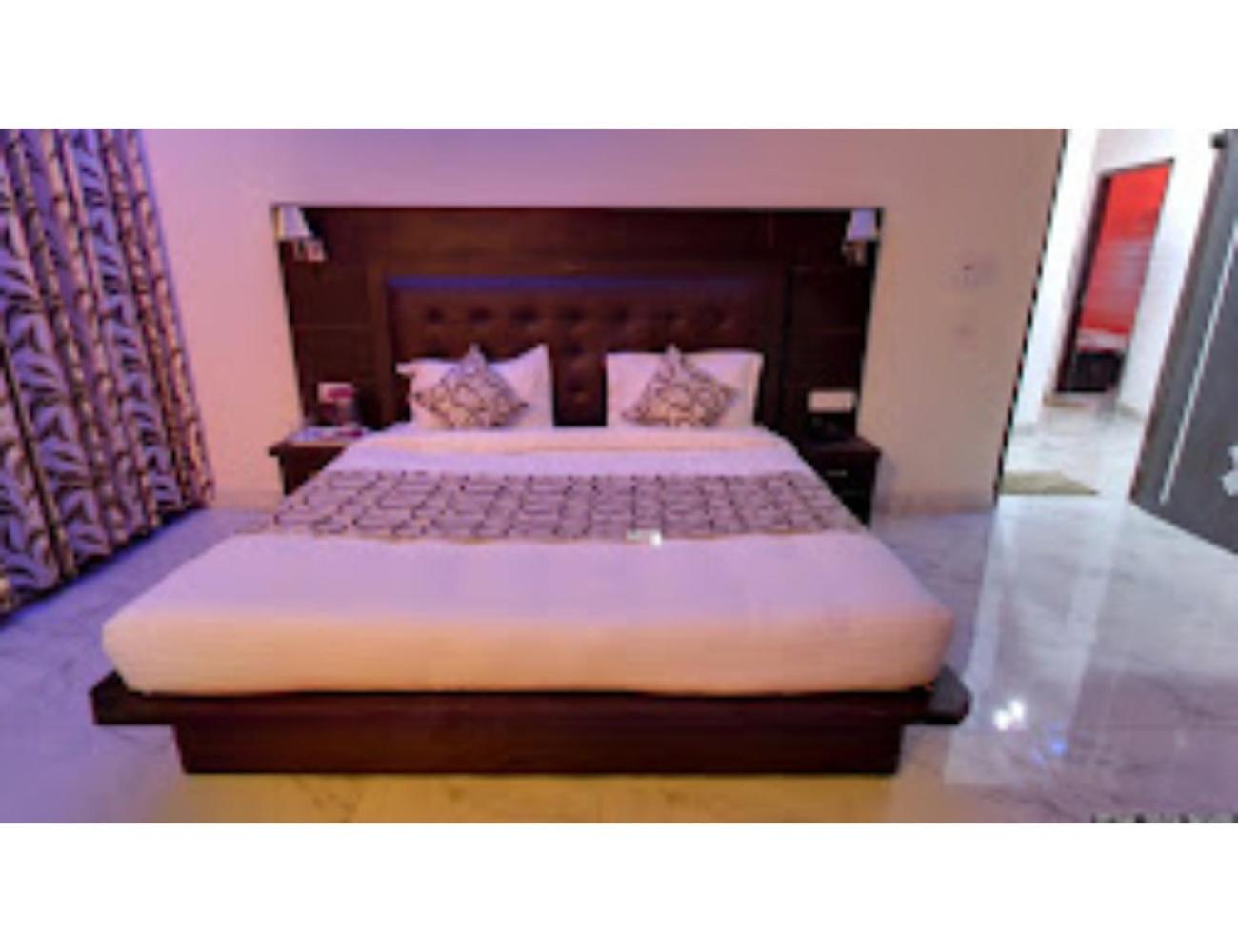 Hotel lords Highway Inn, Gagal Khas view 4