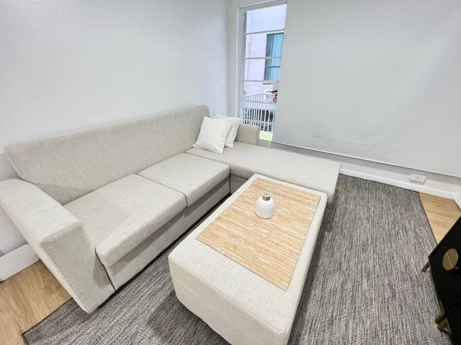Gladstone Gem 3 - Suva CBD 2 Bedroom Apartment - view 3