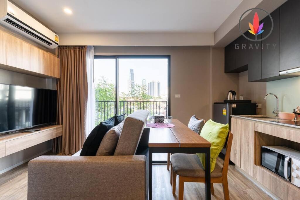 BTS S5 Surasak 900 meters near the Mekong River Pier Free Swimming Pool in Ferris Wheel Night Market Chinese Reception Bangkok Center