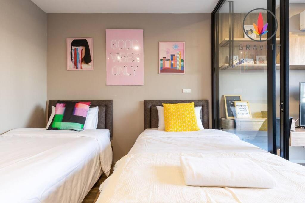 BTS S5 Surasak 900 meters near the Mekong River Pier Free Swimming Pool in Ferris Wheel Night Market Chinese Reception Bangkok Center
