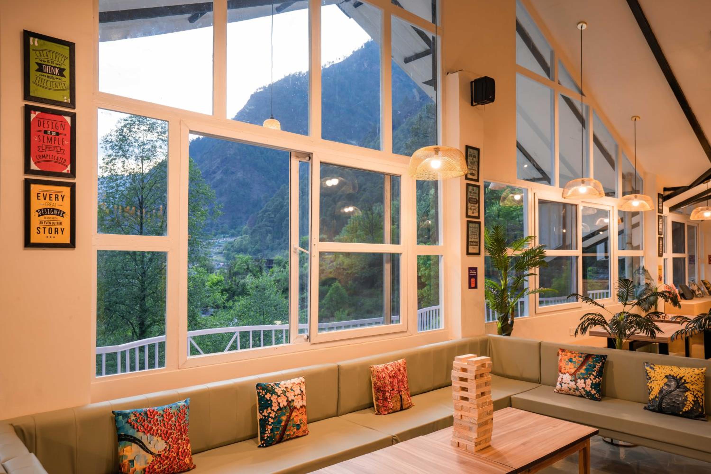 Zostel Kasol, Katagla