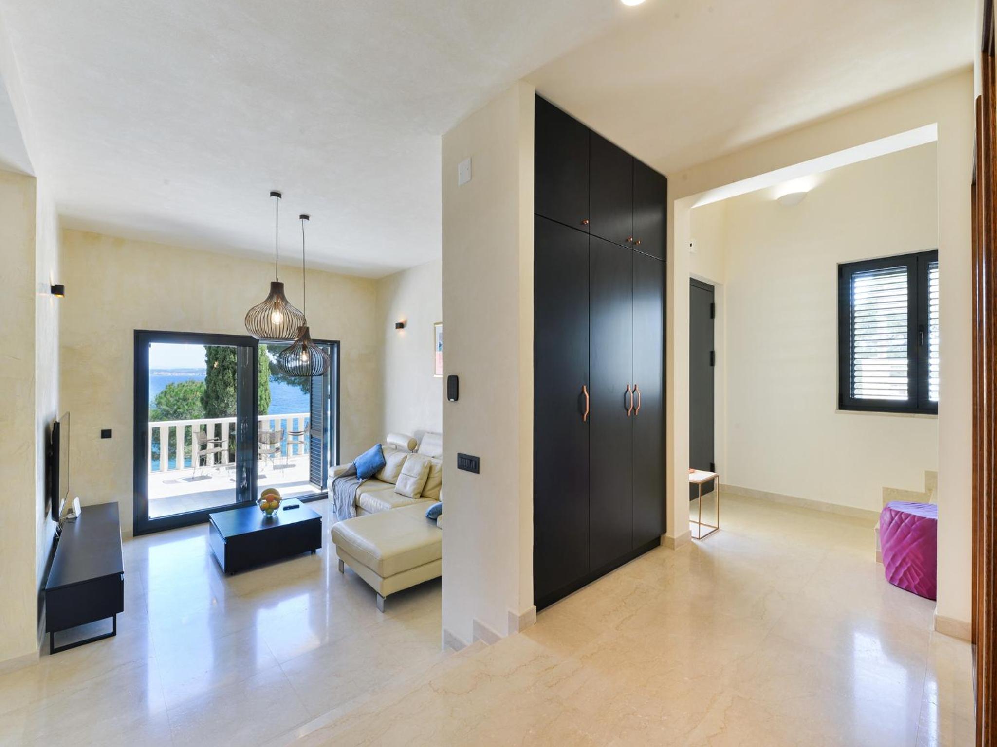Beachfront Villa Mediterranea view 5