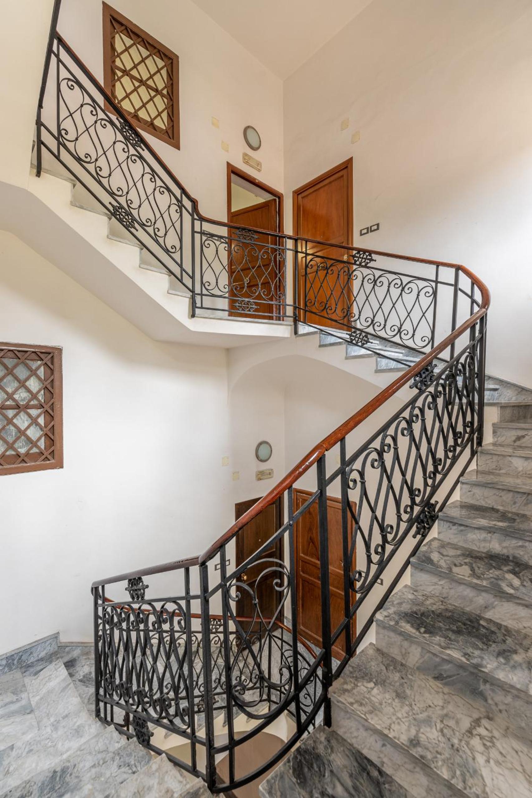 Stylish apartment near Piazza Magione by Wonderful Italy view 5