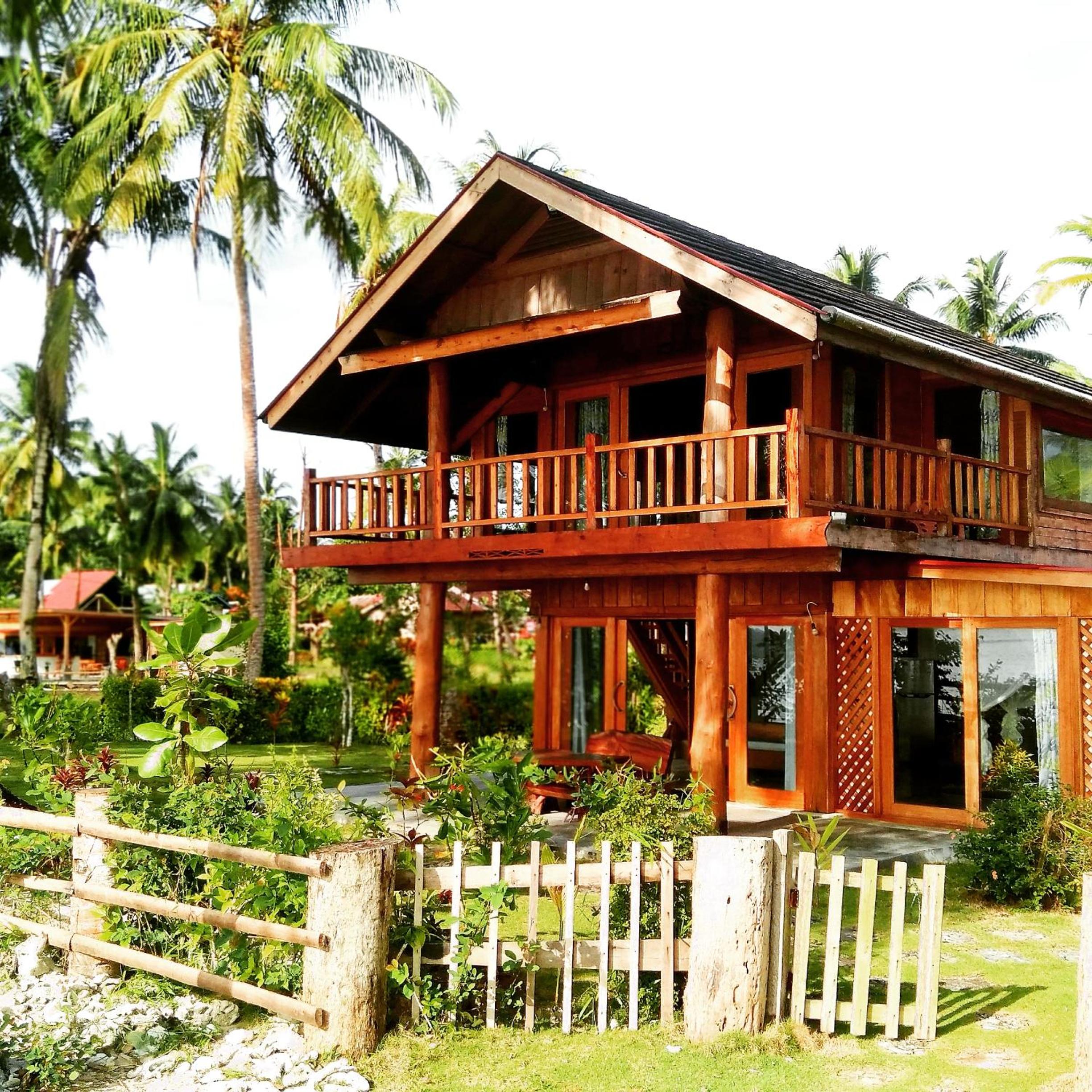 Mentawai Balcony - Family Friendly Surf Accommodation