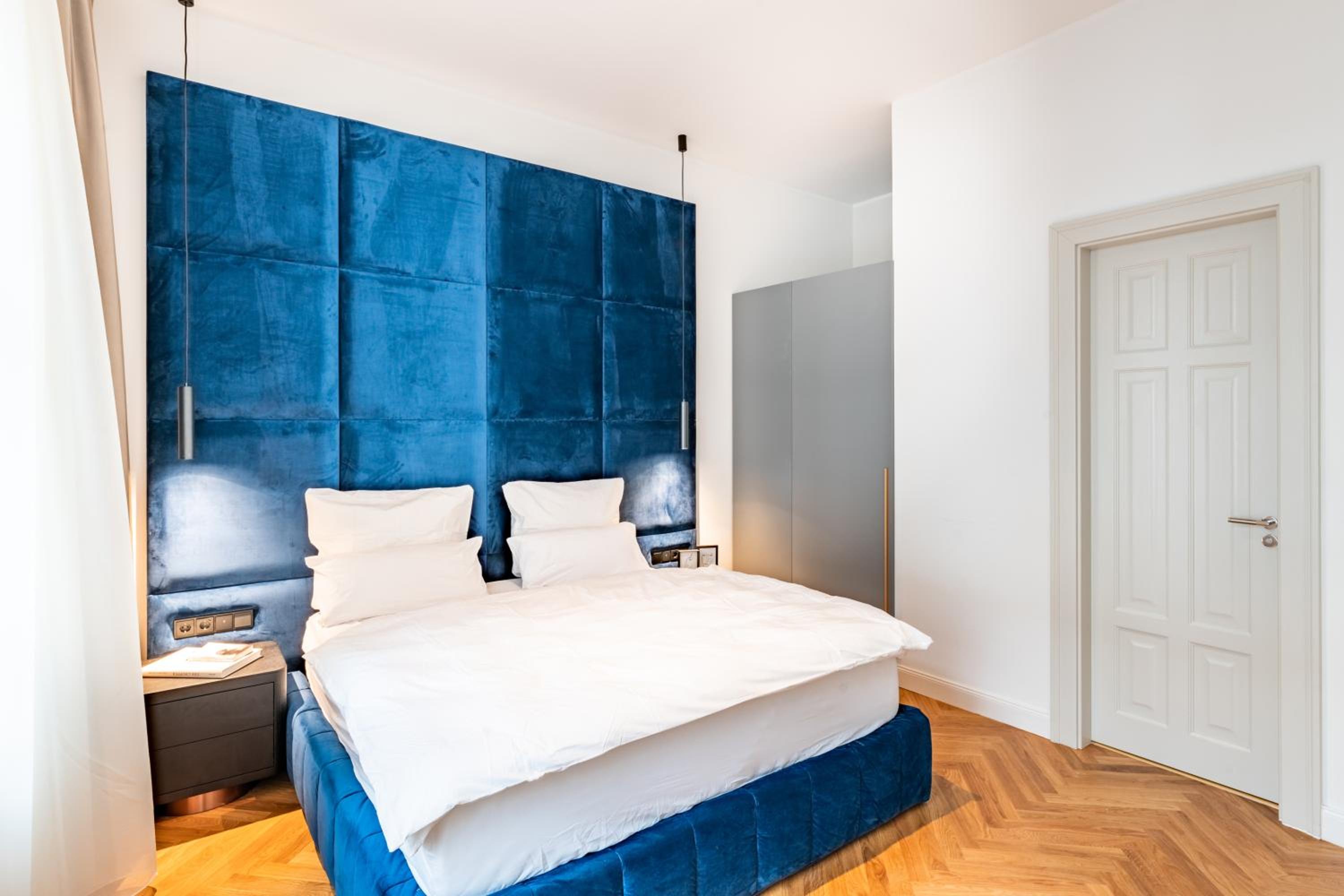 Spacious Apartments In Mitte- Feel The Citycenter