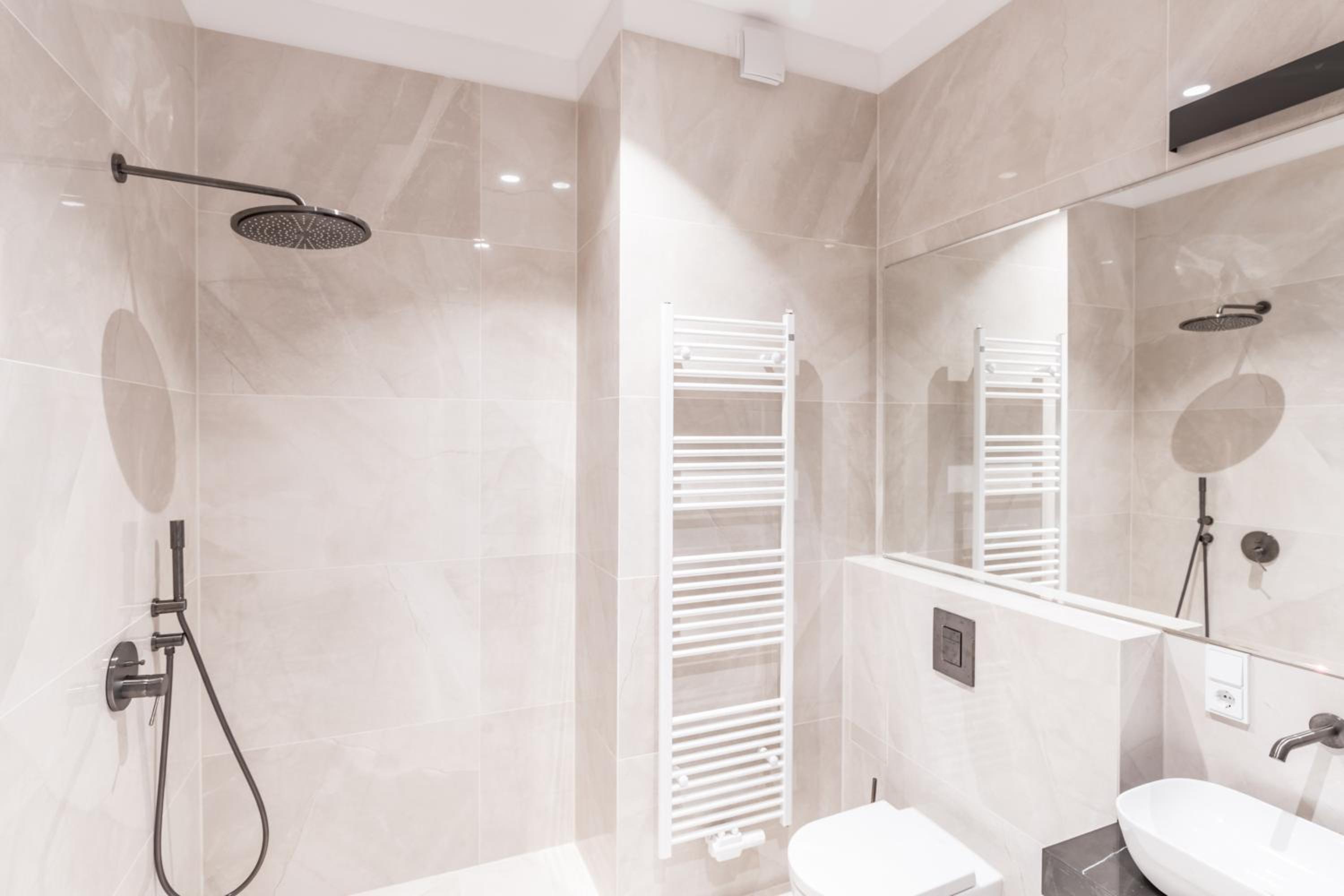 Spacious Apartments In Mitte- Feel The Citycenter