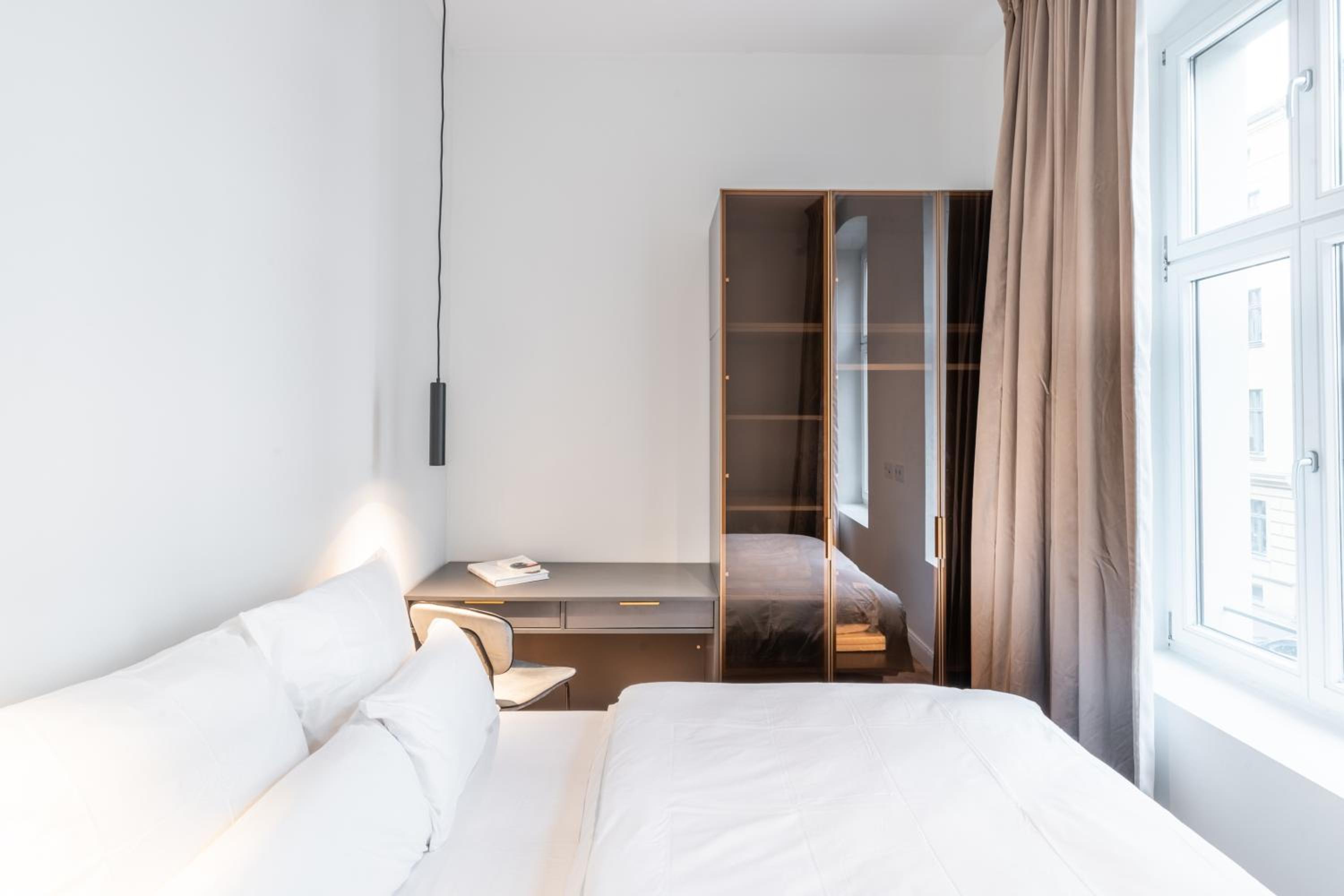 Spacious Apartments In Mitte- Feel The Citycenter
