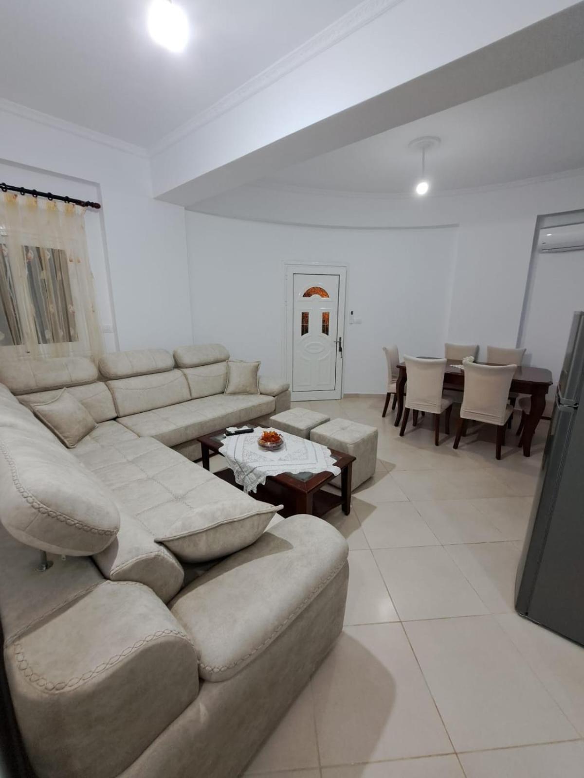 Vila Zeqo Muka 1