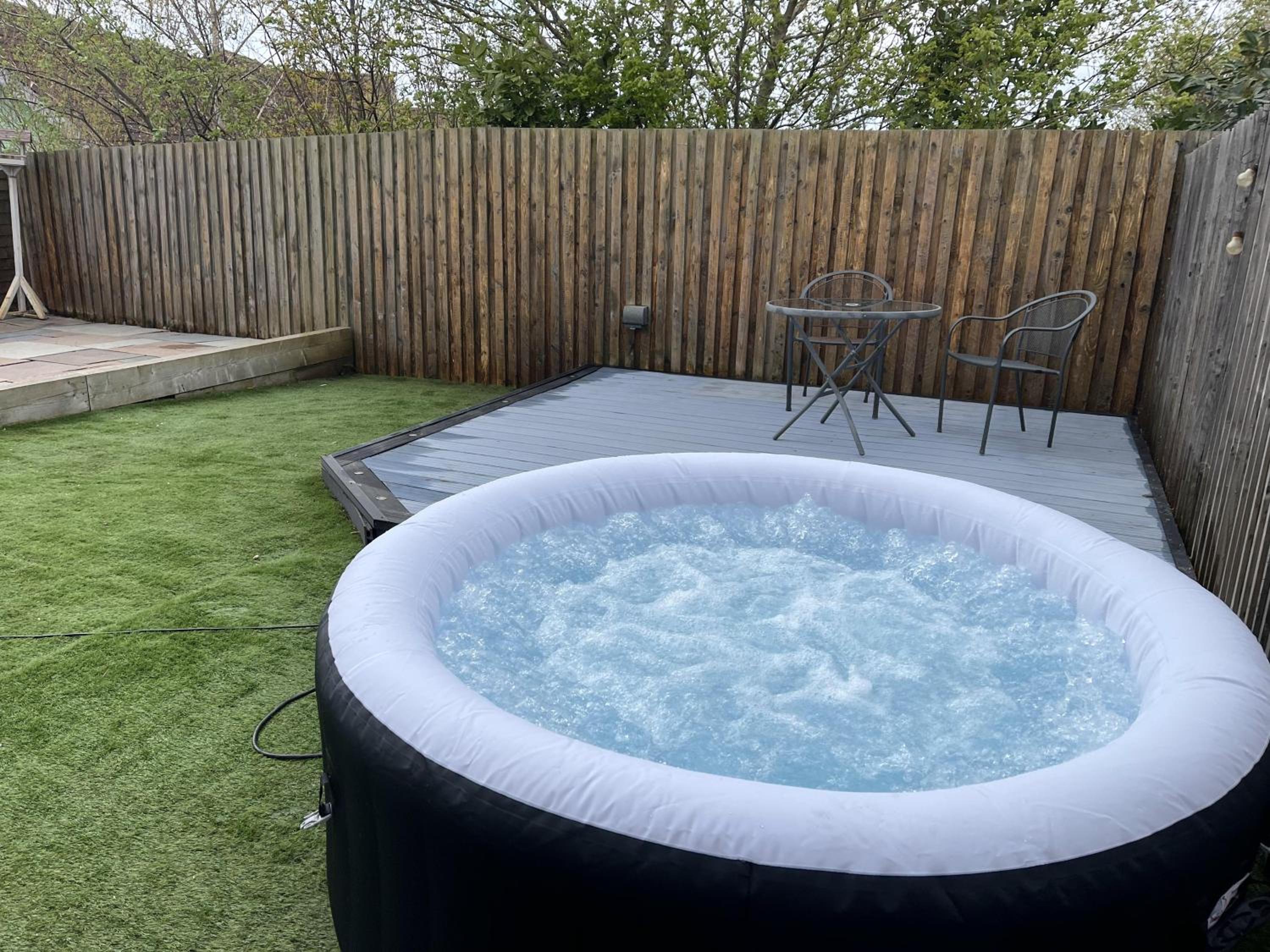 Remarkable 3-Bed House in Wirral view 3