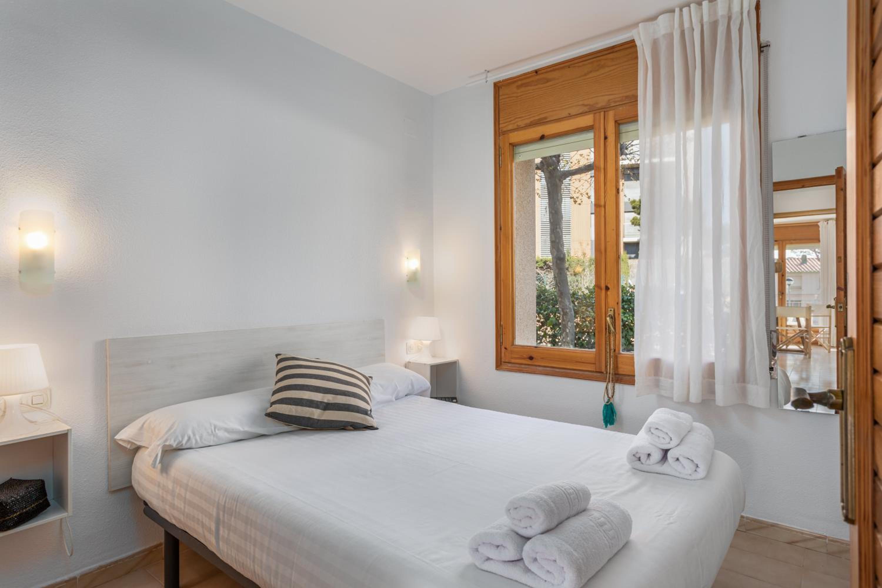 Apartamentos CASA MAREA La Fosca parking y piscina
