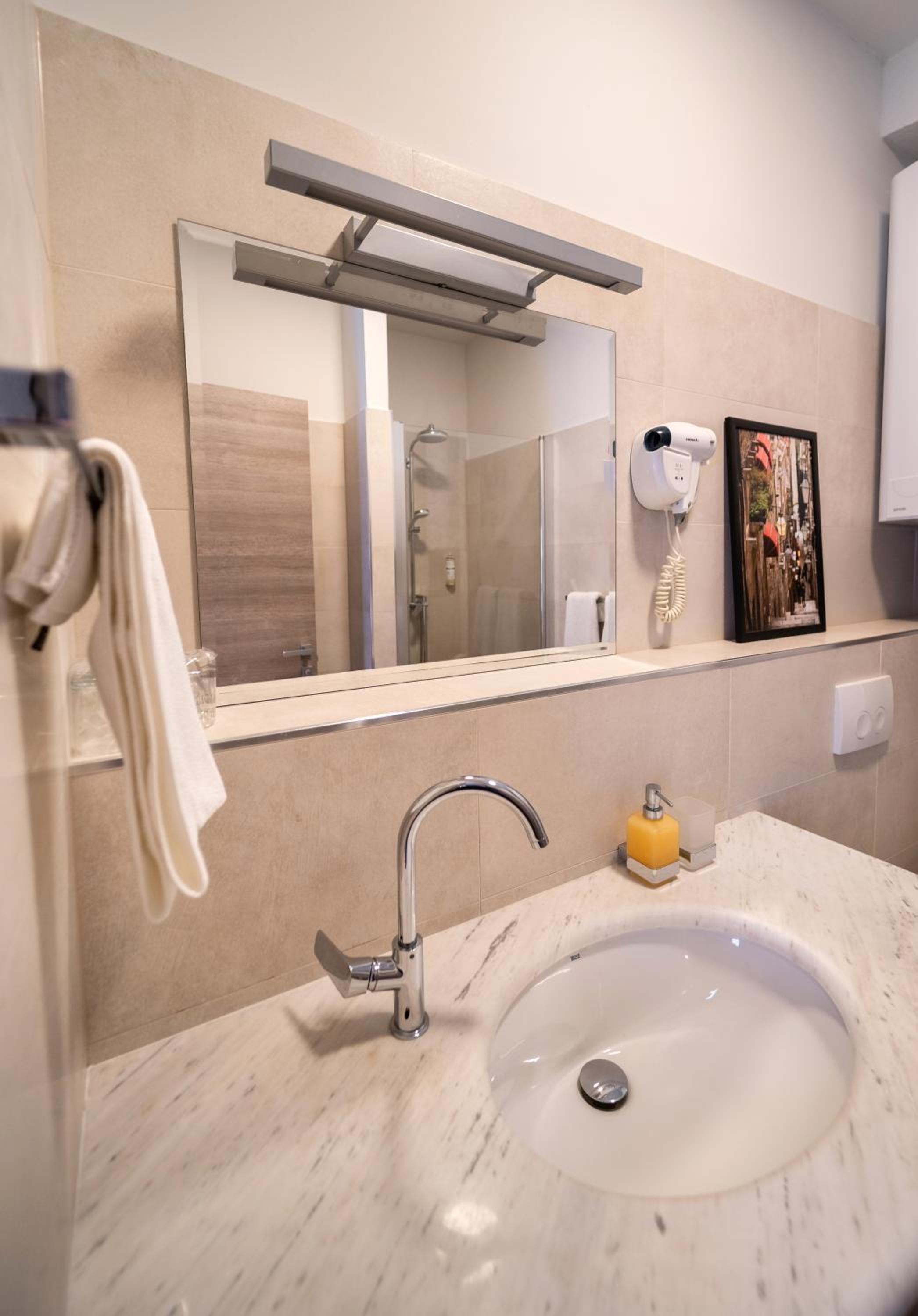 Tifani Luxury Rooms 2