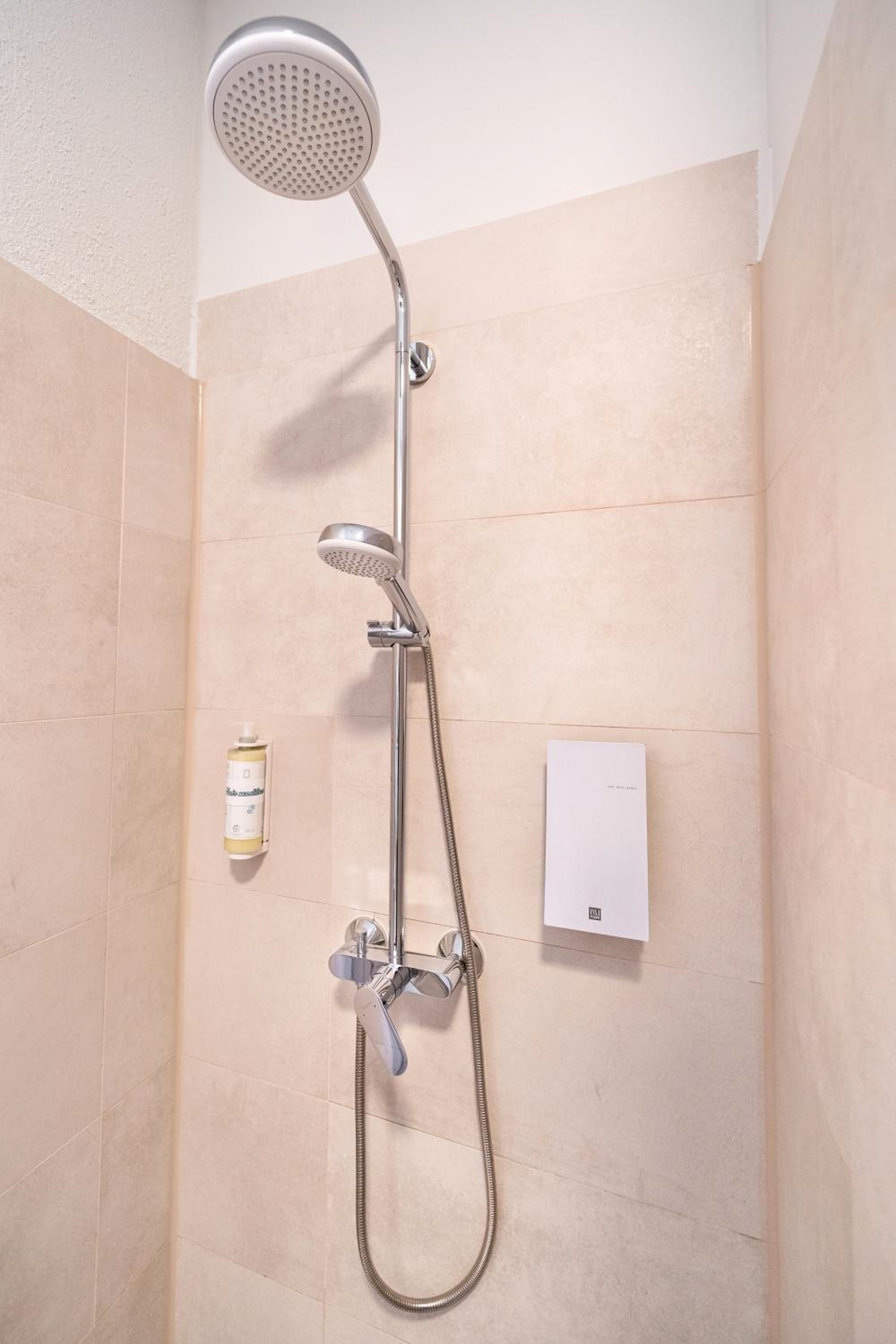 Tifani Luxury Rooms 2
