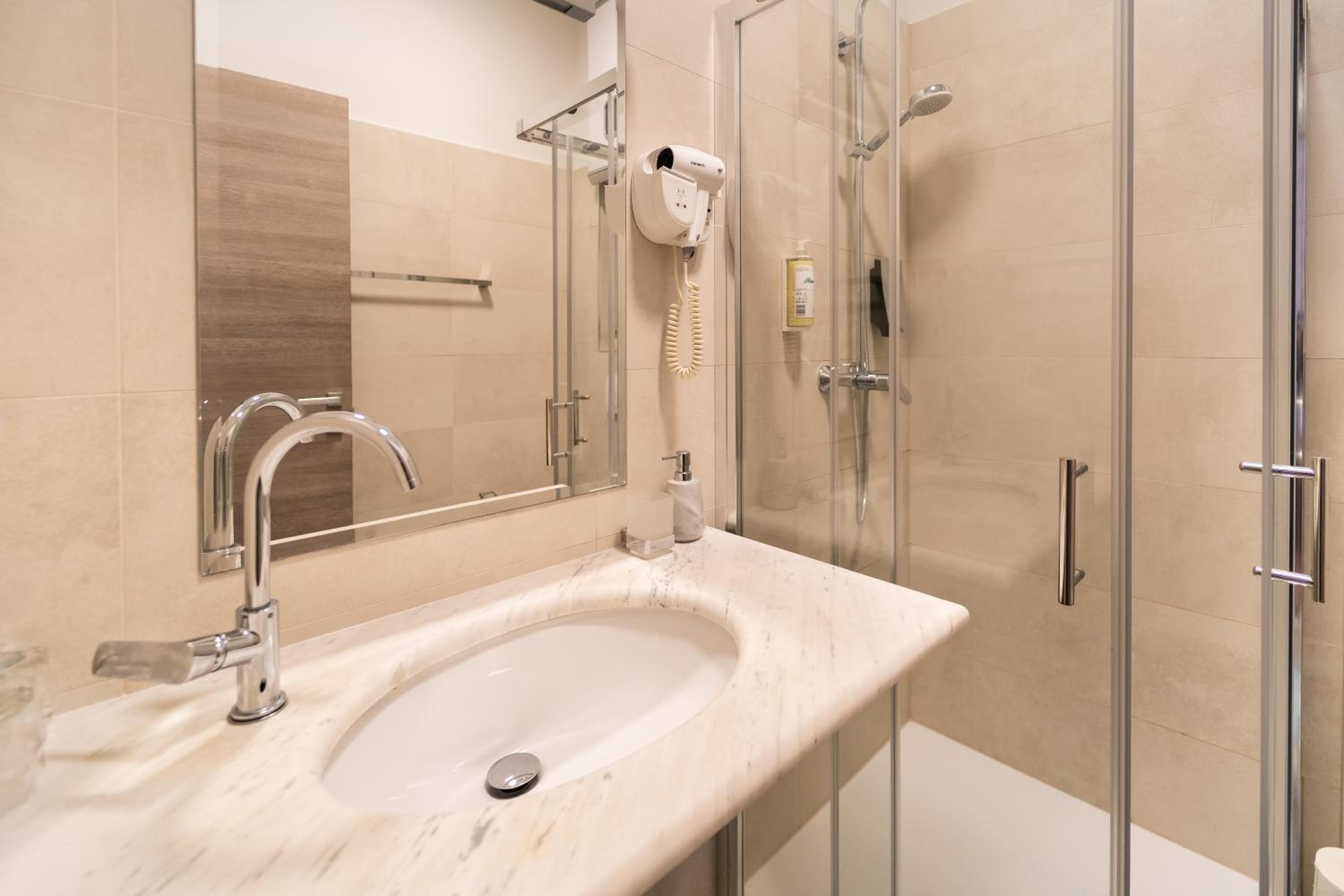 Tifani Luxury Rooms