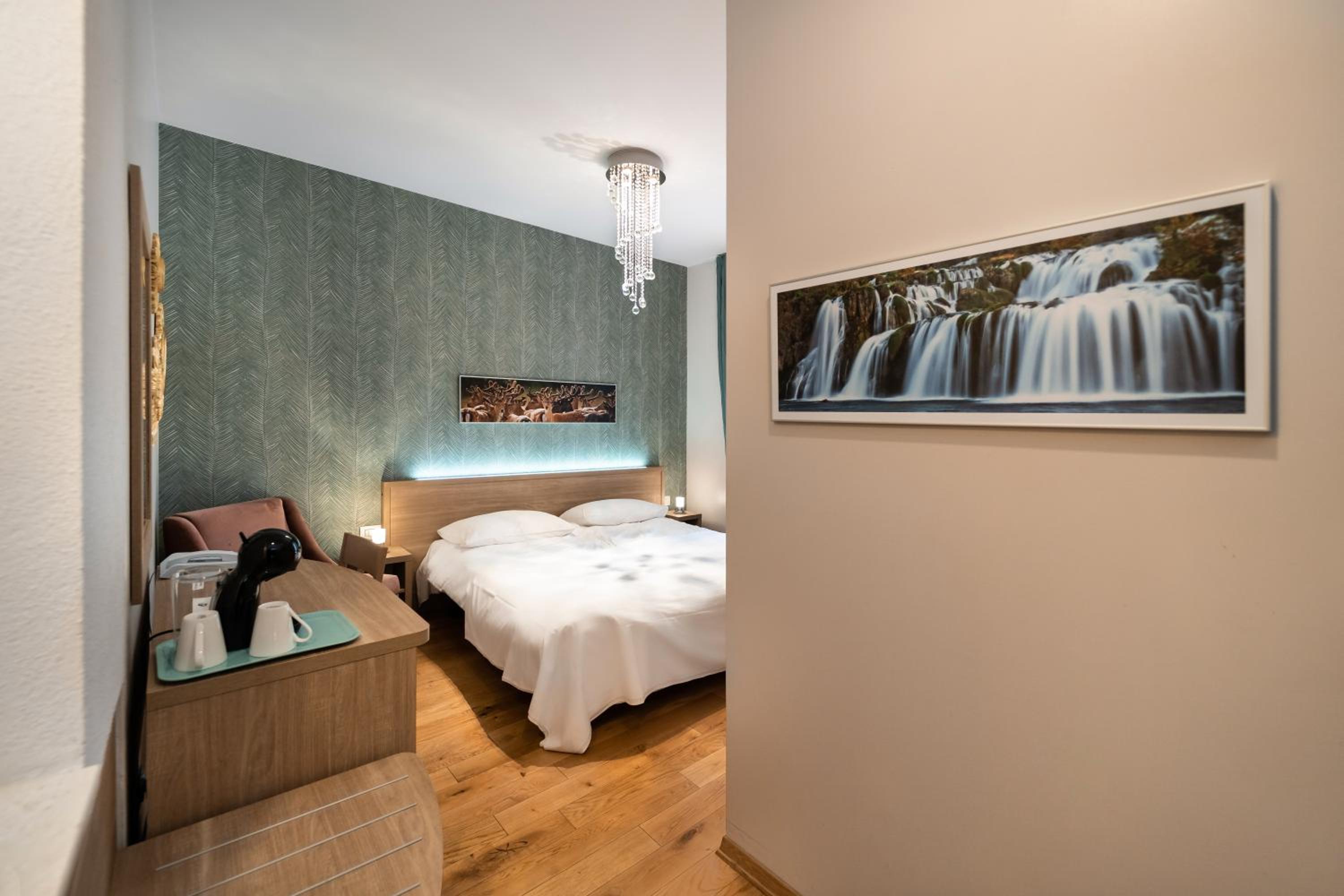 Tifani Luxury Rooms