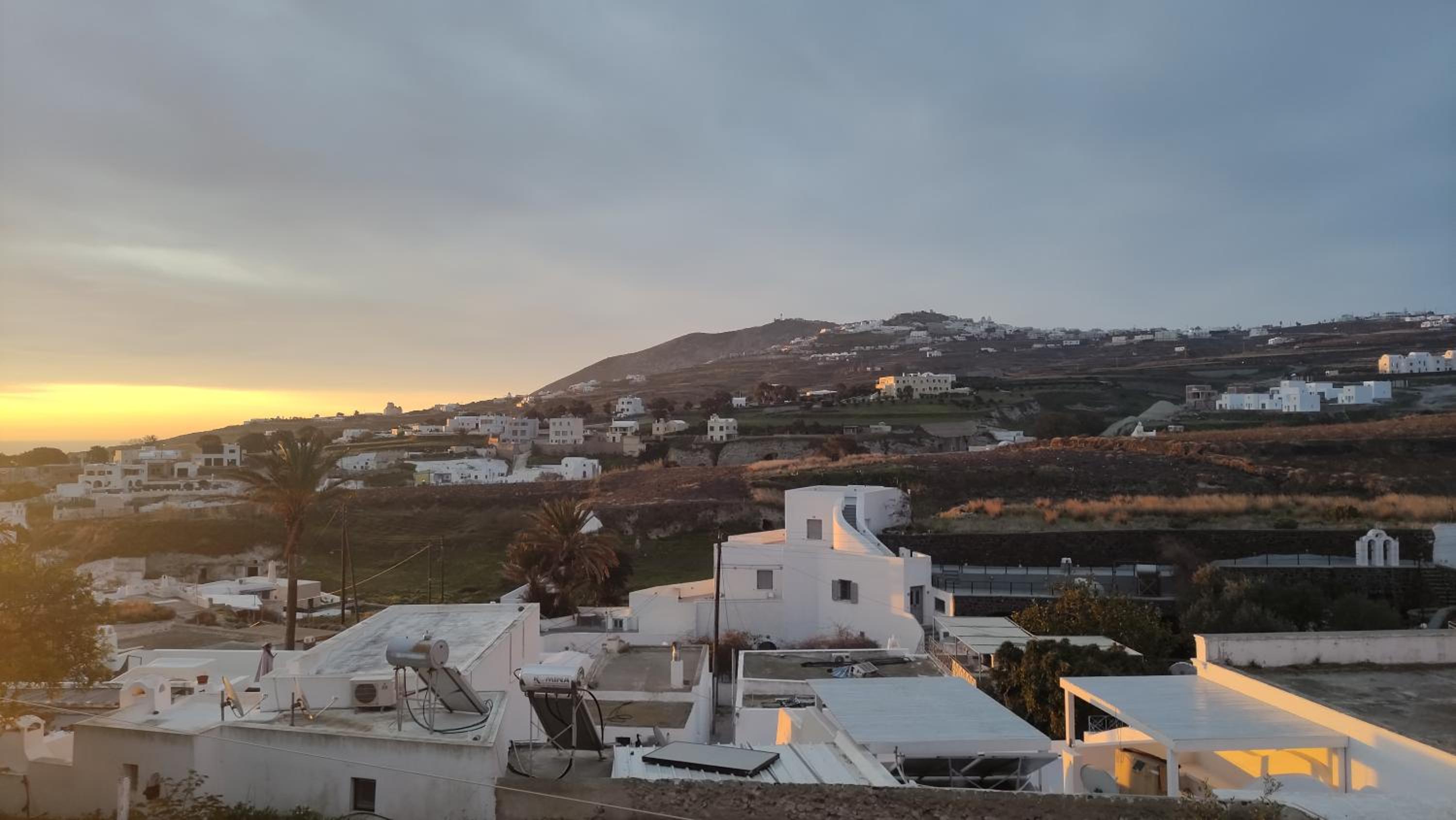 Santorini Villatzio Suites
