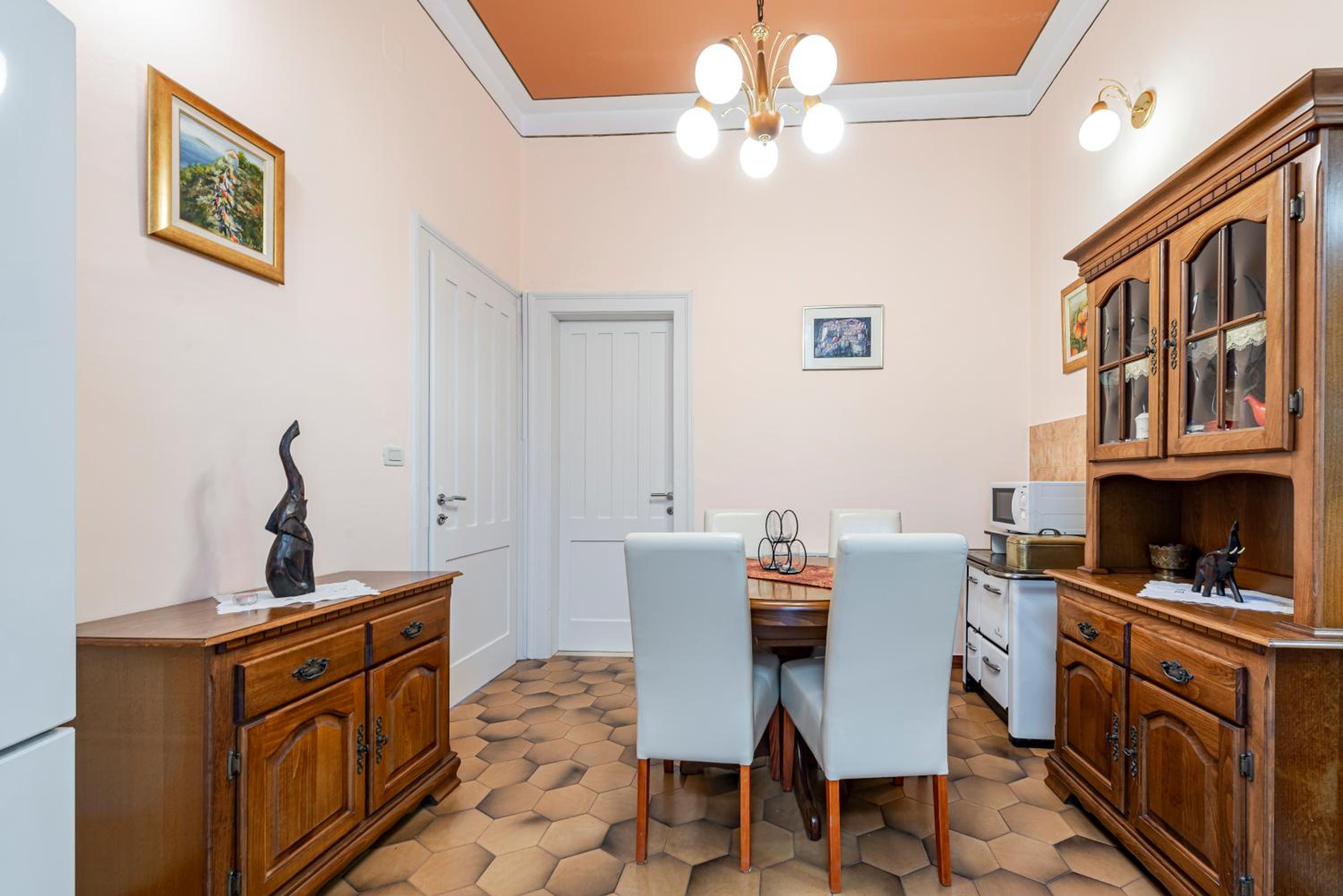Dubrovnik Seaview apartment 10 min to the Old Town