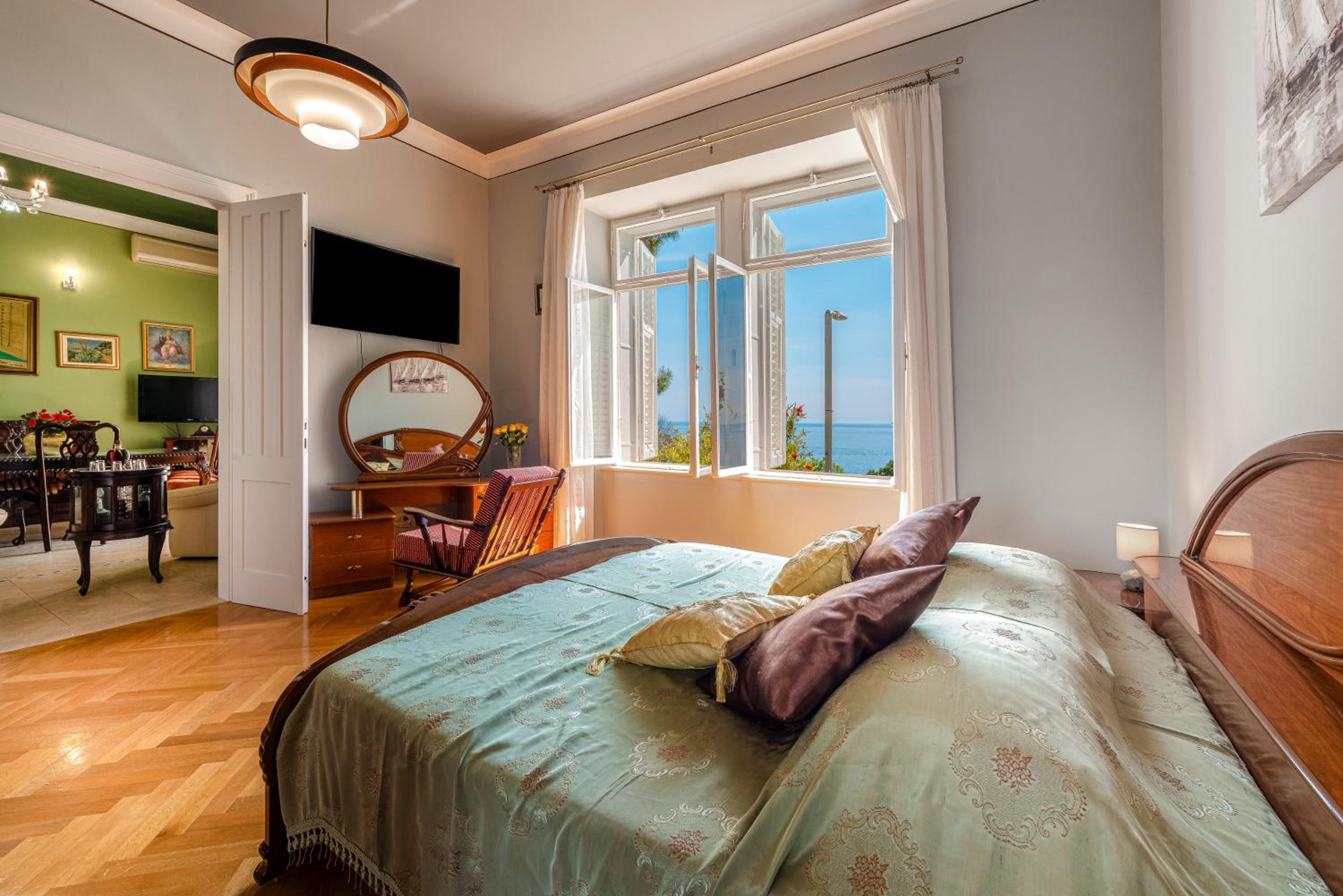 Dubrovnik Seaview apartment 10 min to the Old Town