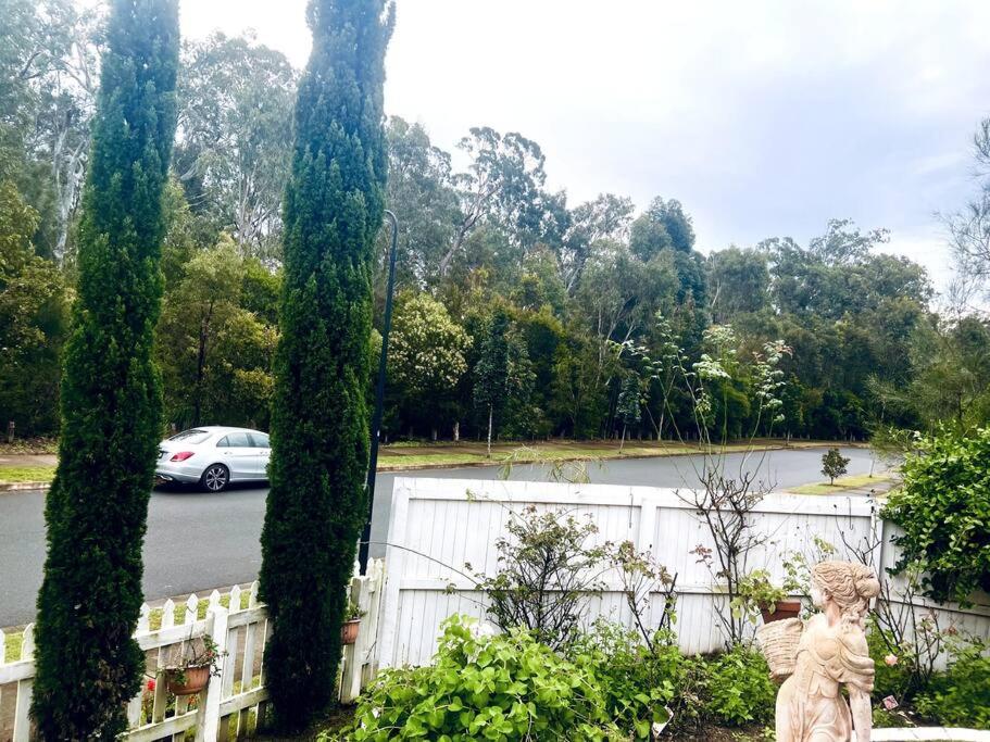 The Arcadia - Entire Luxurious English Cottage With Huge Privacy Near CBD
