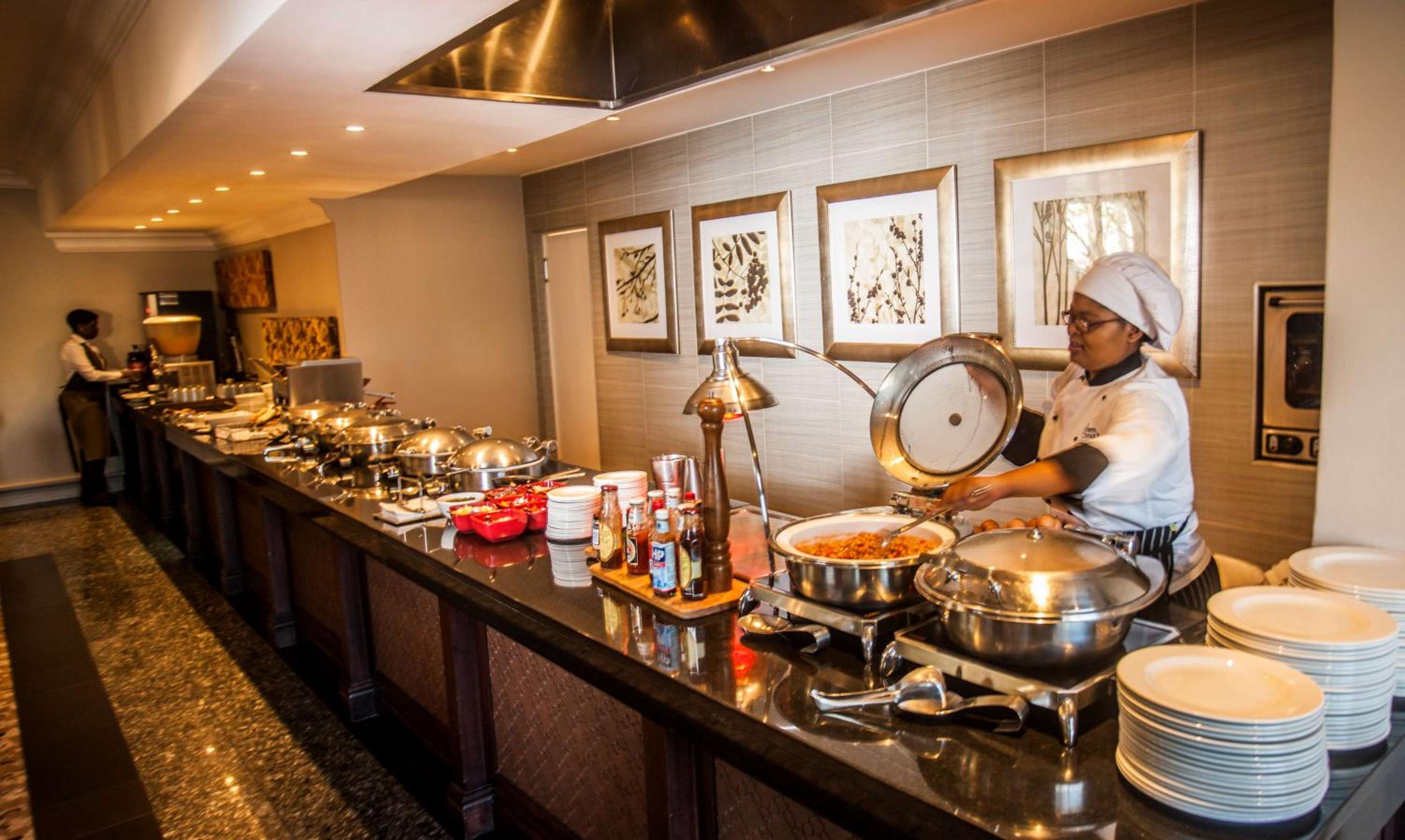Johannesburg Vacations - Garden Court Morningside Sandton - Property Image 36