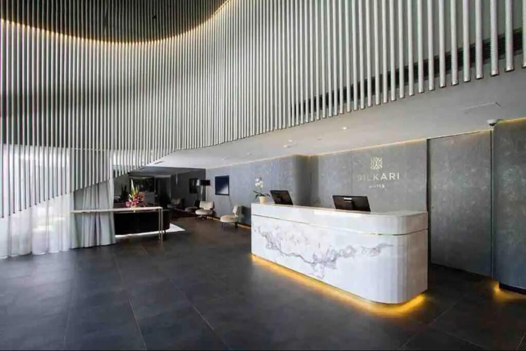 Chatswood Exeutive Suites - 3beds2baths with Parking