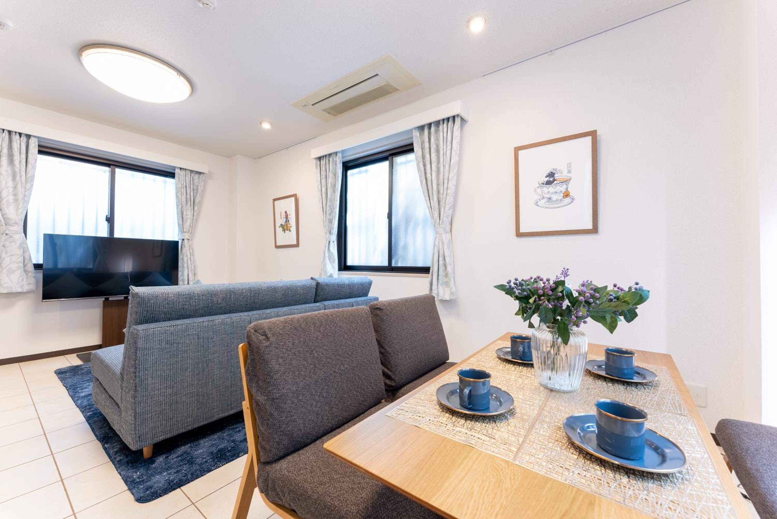 Minami-Aoyama-1st