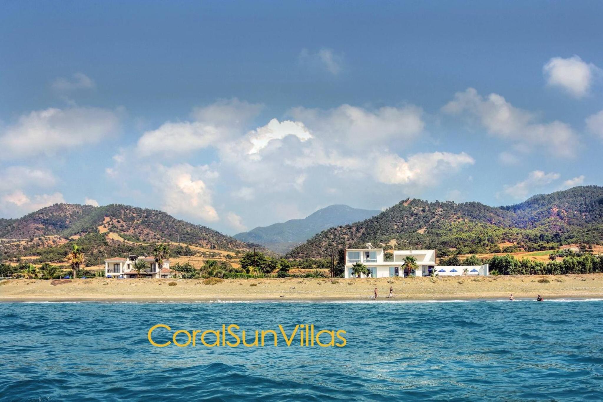 Blue - Beach Front Spectacular Villa Sleeps 10