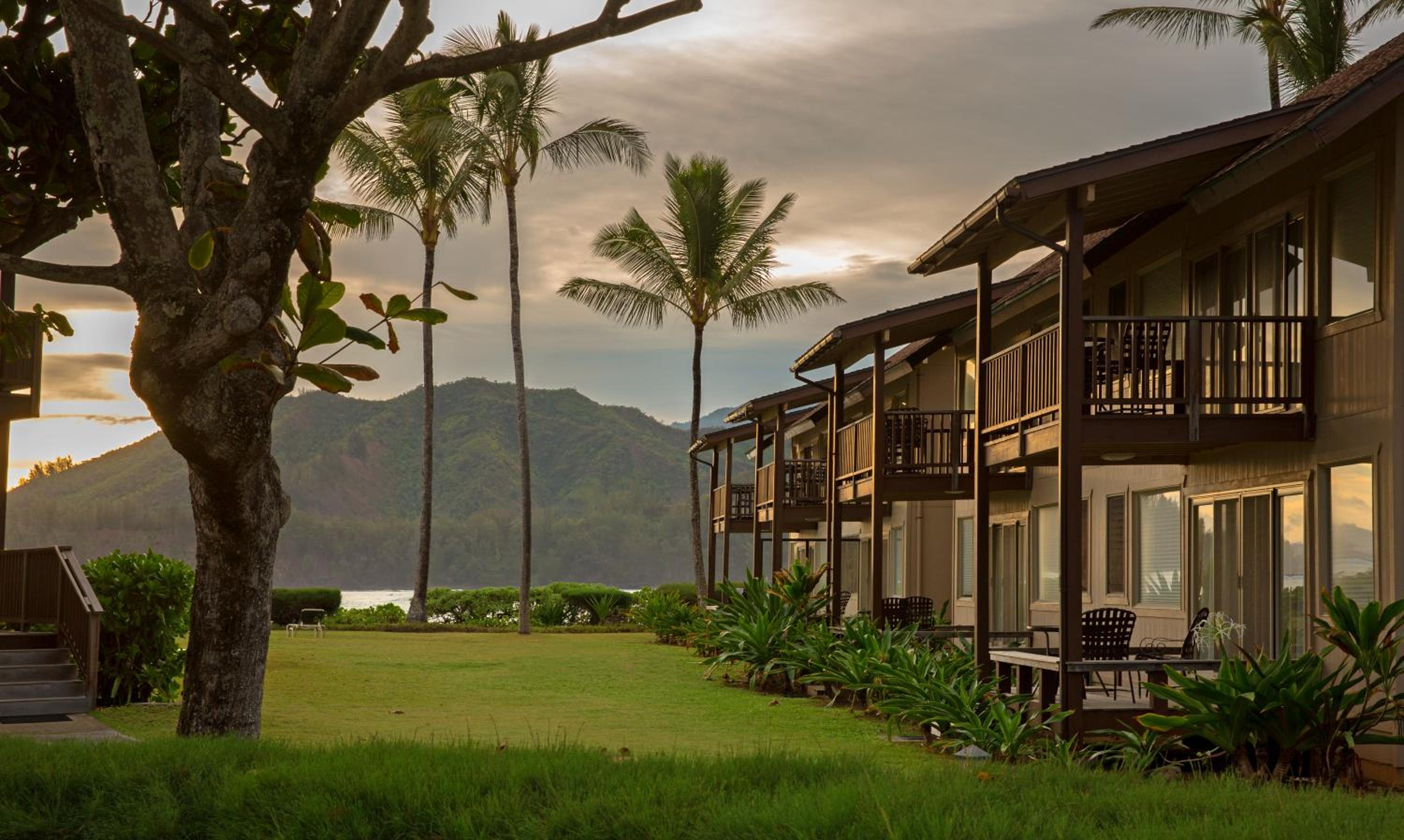 Hanalei Colony Resort 3
