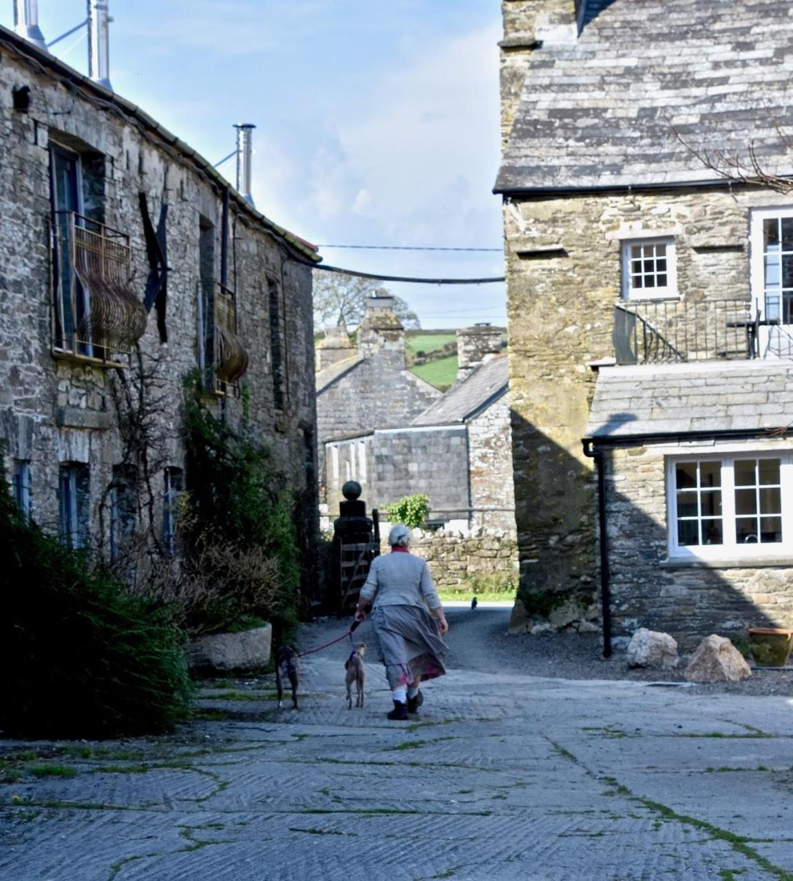 Trevadlock Manor Self Catering Cottages