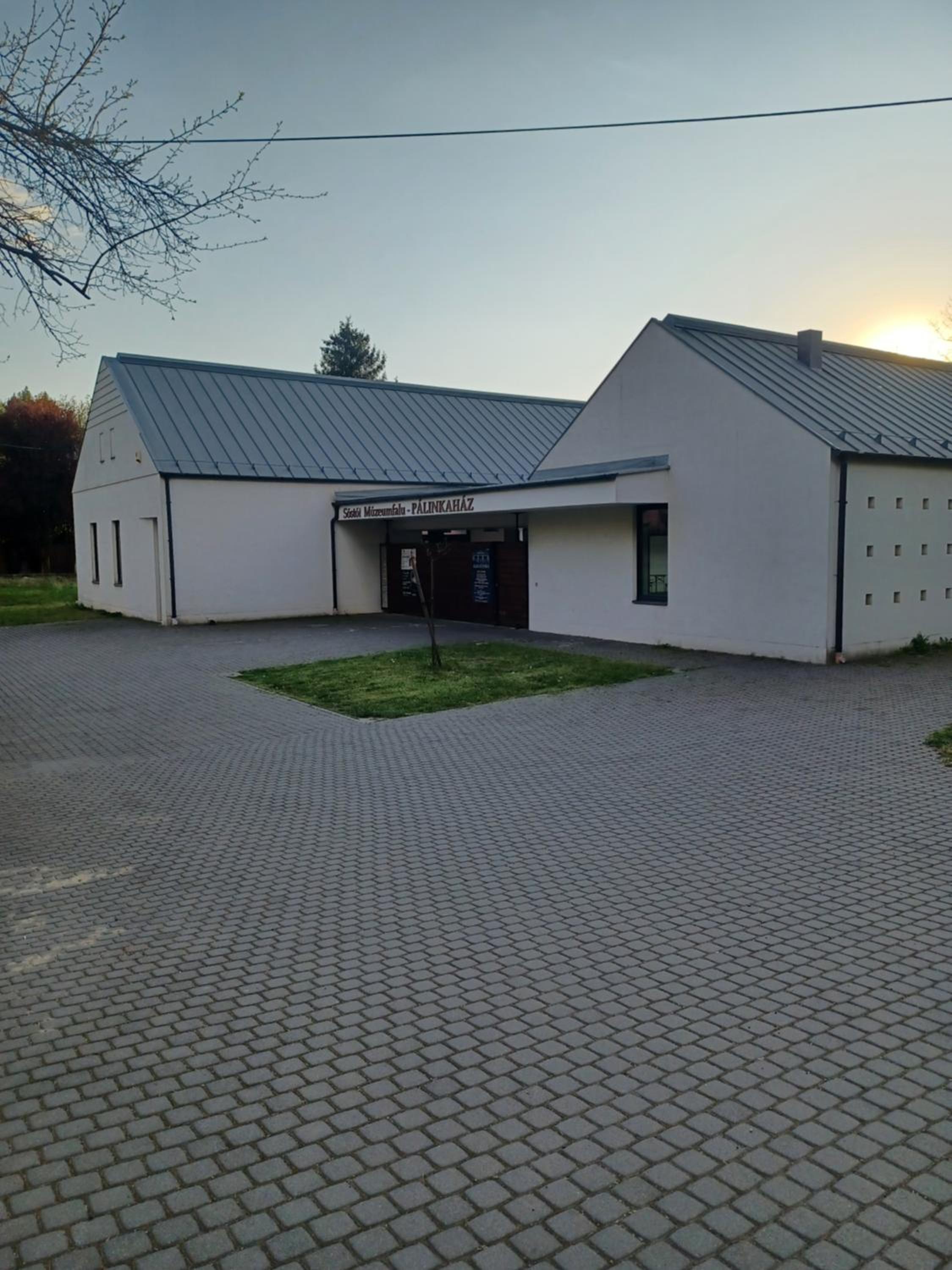 Photo 24