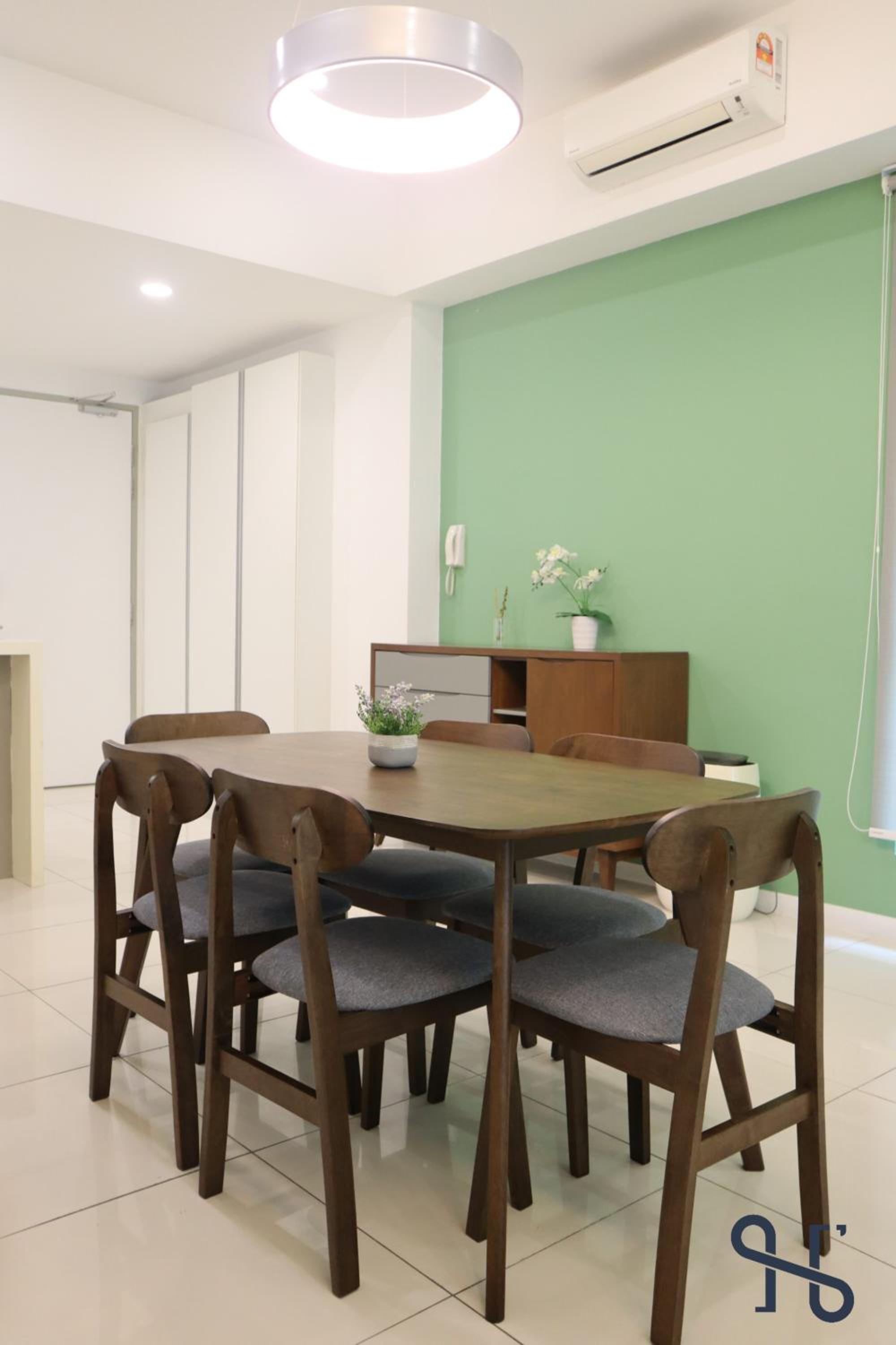 Homesuite' Home at Sutera Avenue