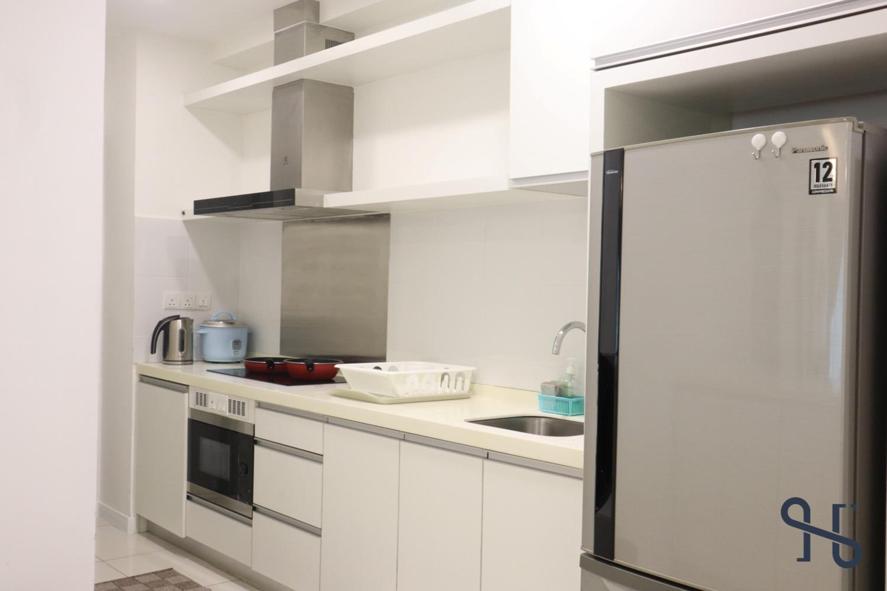 Homesuite' Home at Sutera Avenue