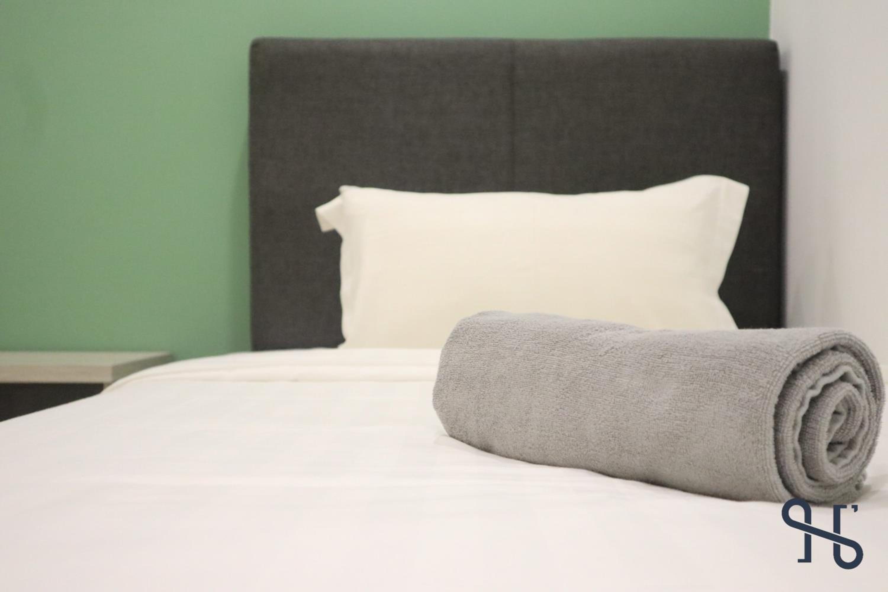 Homesuite' Home at Sutera Avenue