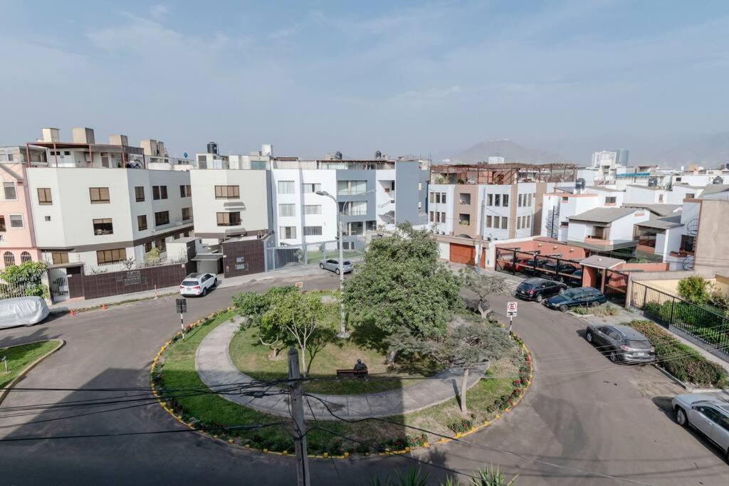 Amplio, cómodo y moderno apartamento cerca al Mall view 4