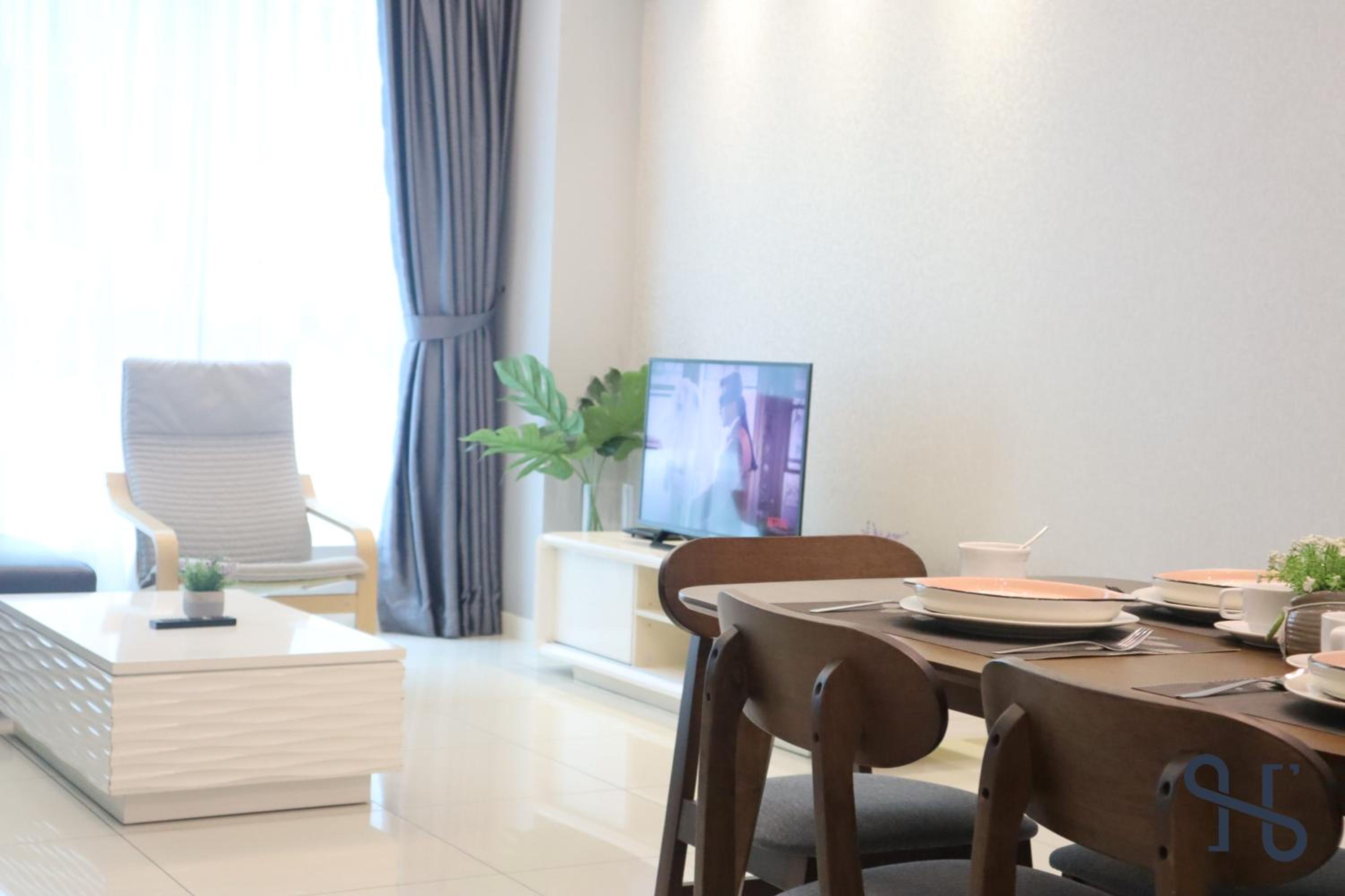 Homesuite' Home at Sutera Avenue