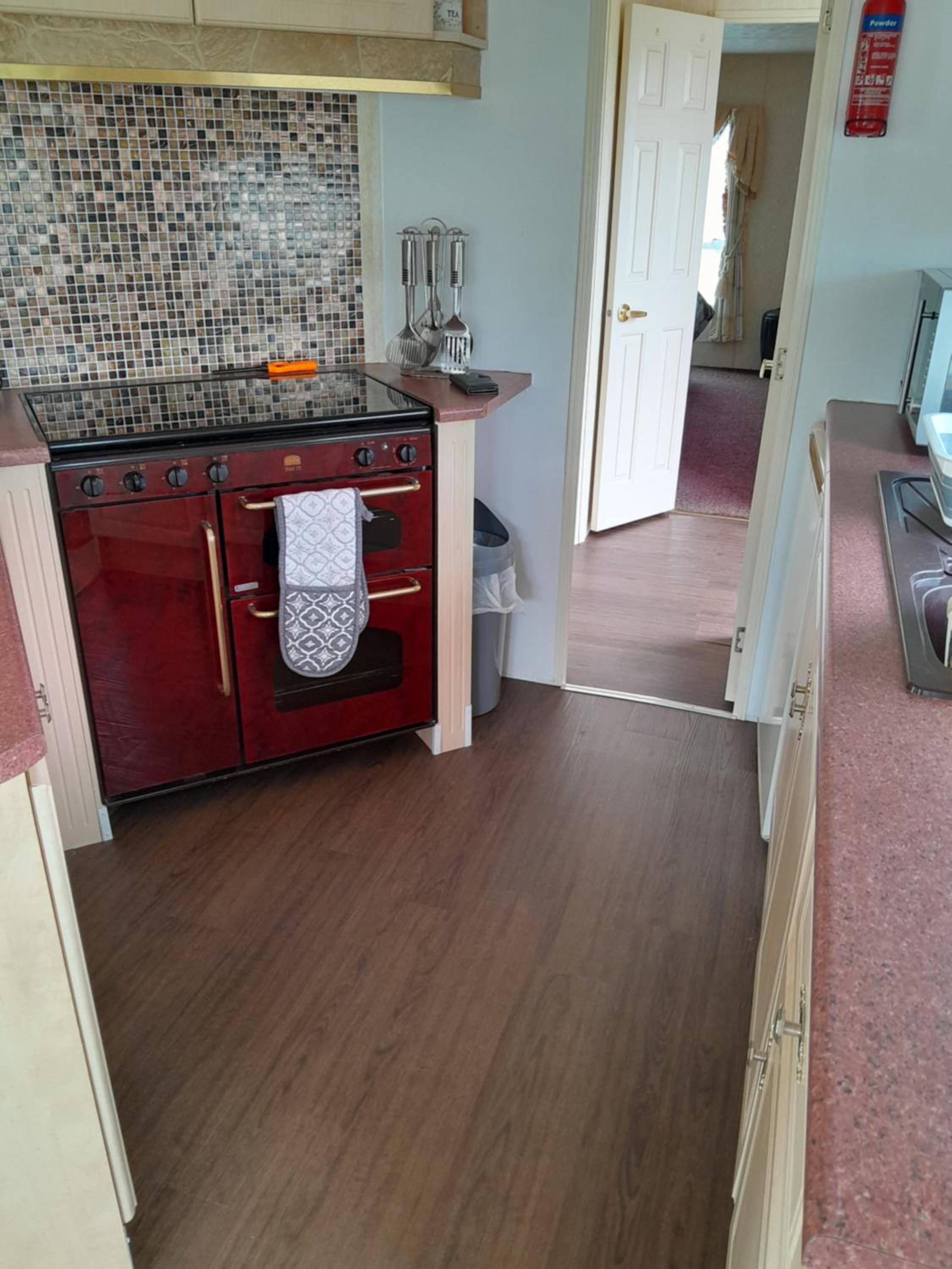 Mablethorpe L17 Caravan view 4