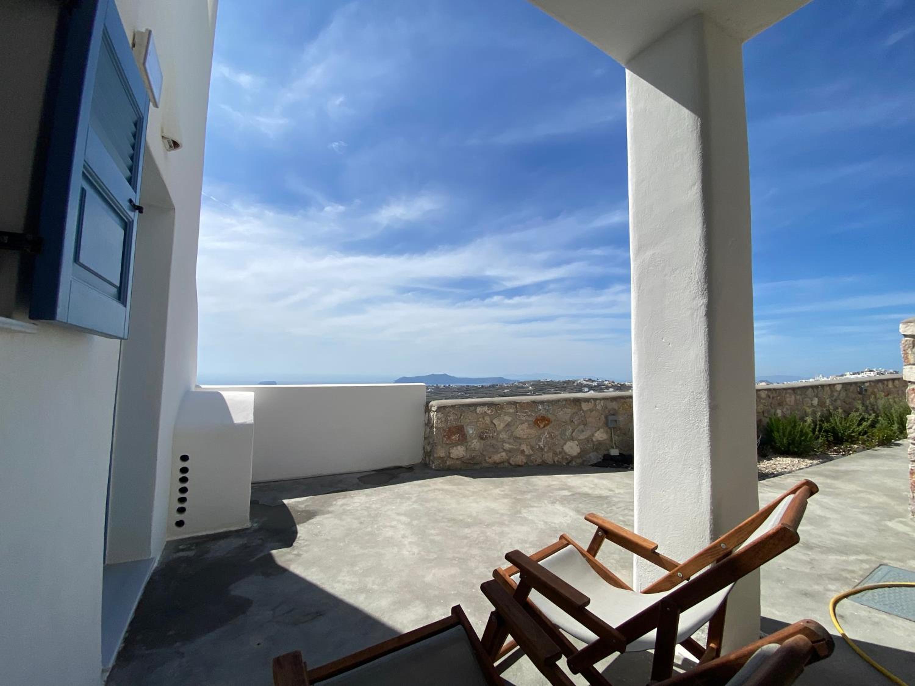ENA suites Santorini