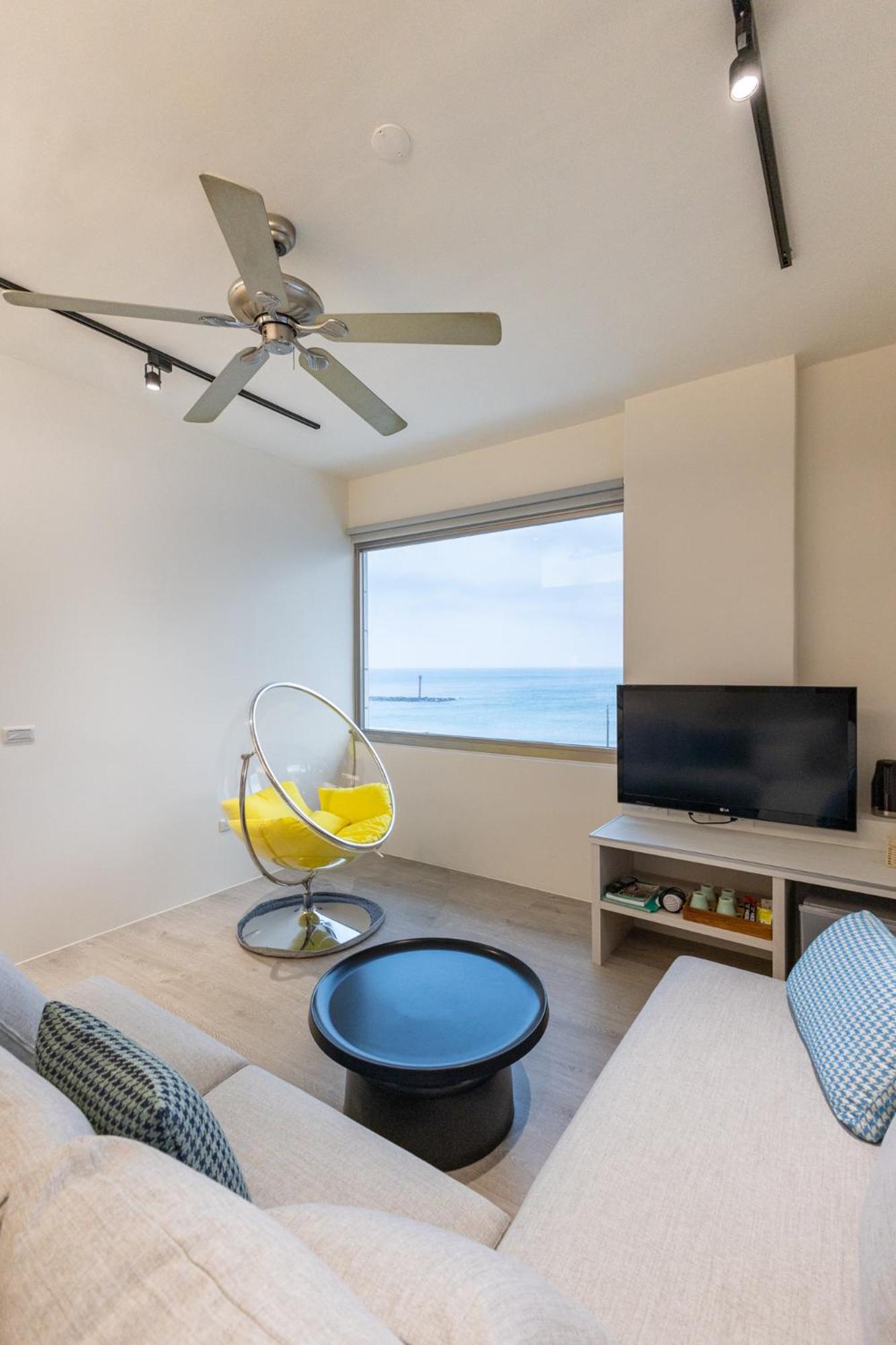 Beachcastle & Sea View Villa